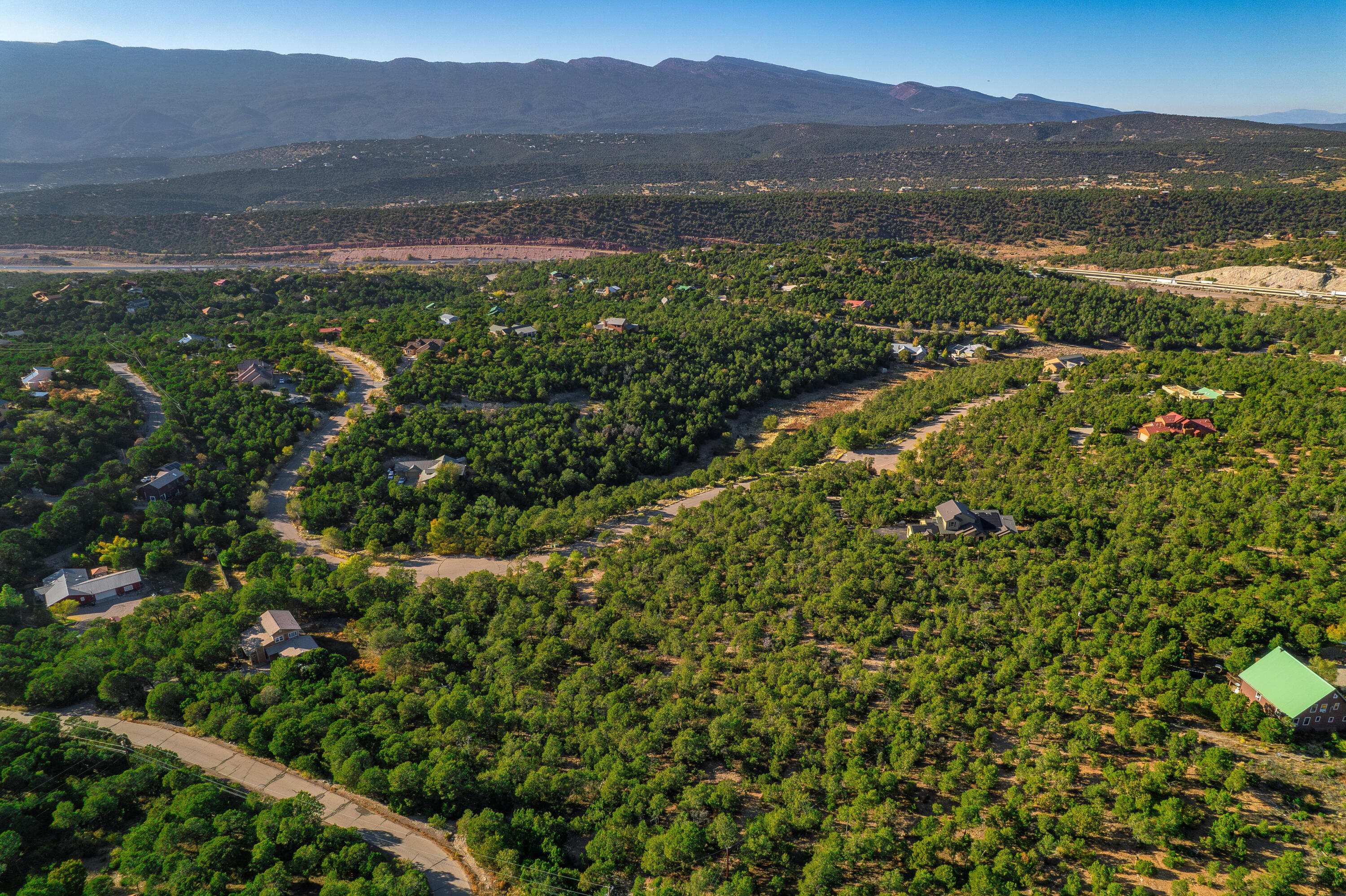 8 Tablazon Valley Drive