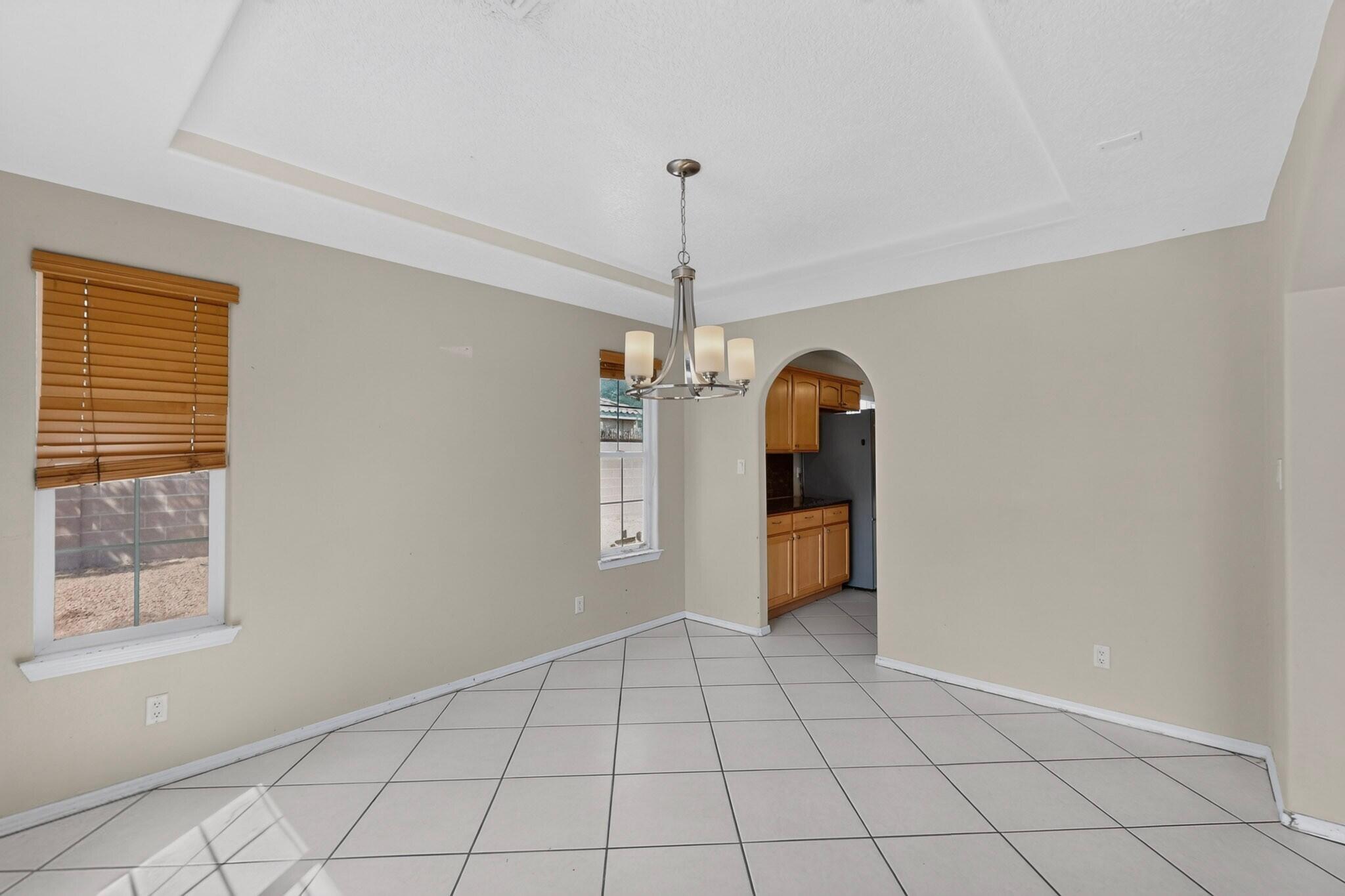 2417 Manzano Loop NE