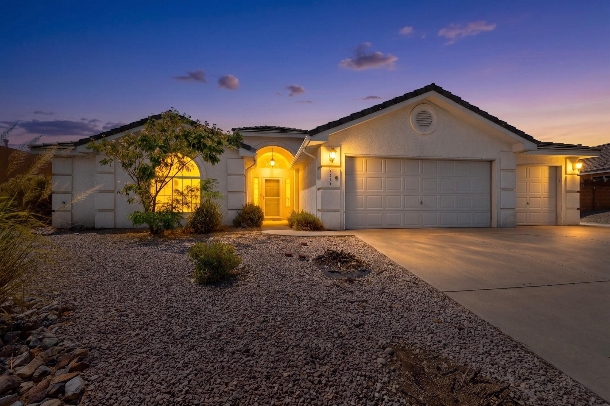 2417 Manzano Loop NE