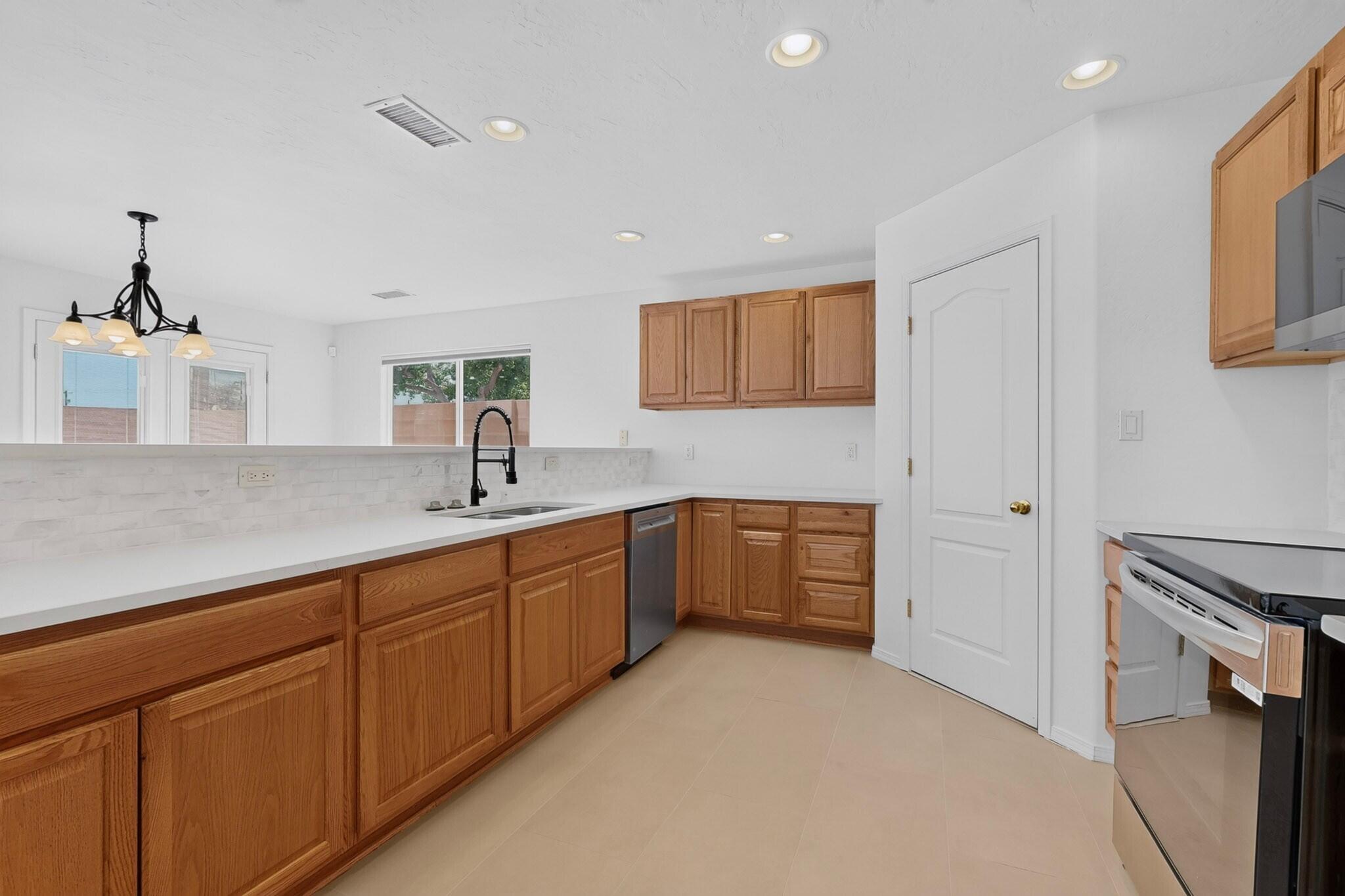 2104 San Venito Road NW