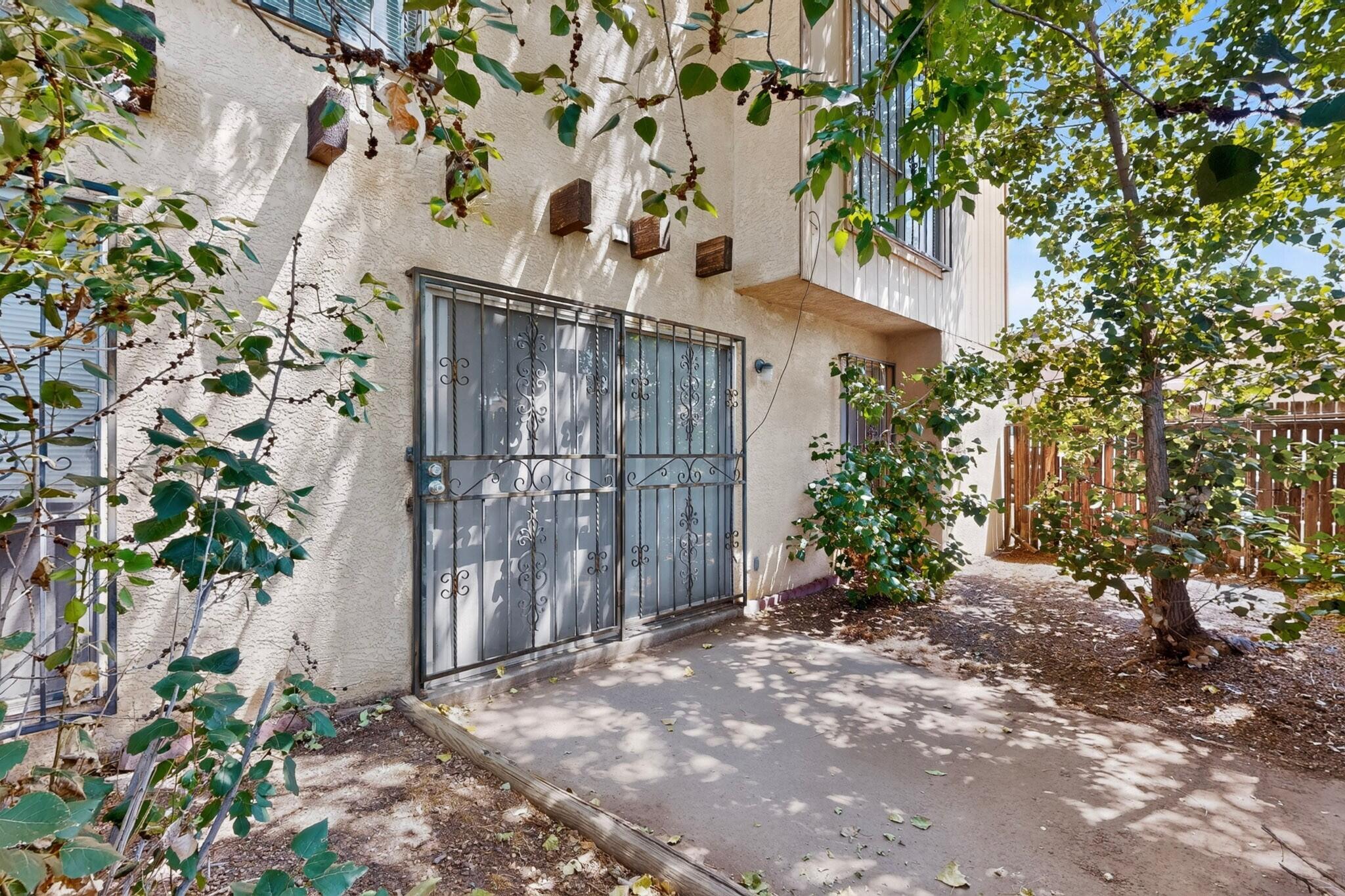 52 Calle San Blas NE