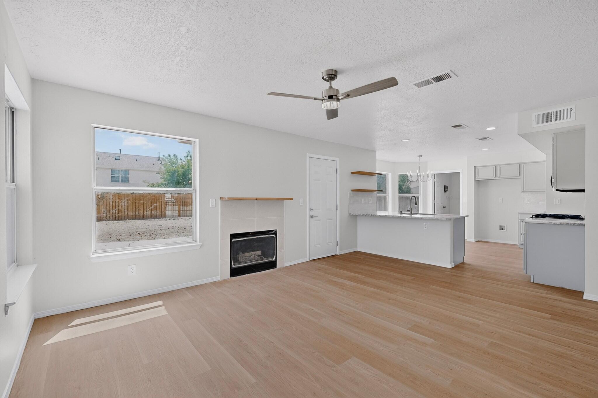 16 Cliffrose Trail