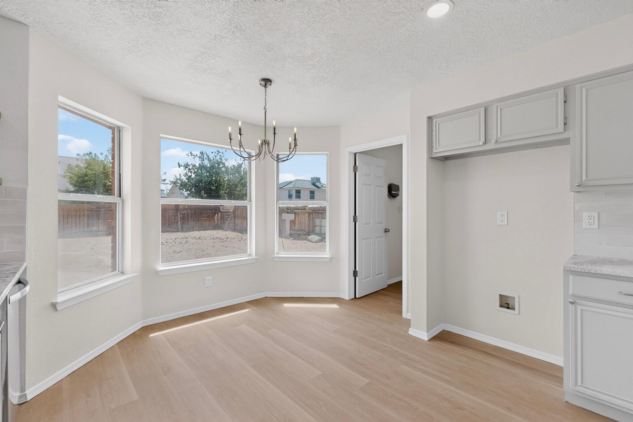 16 Cliffrose Trail