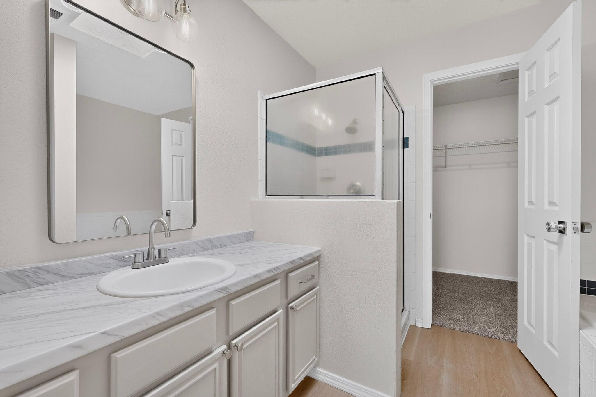 16 Cliffrose Trail
