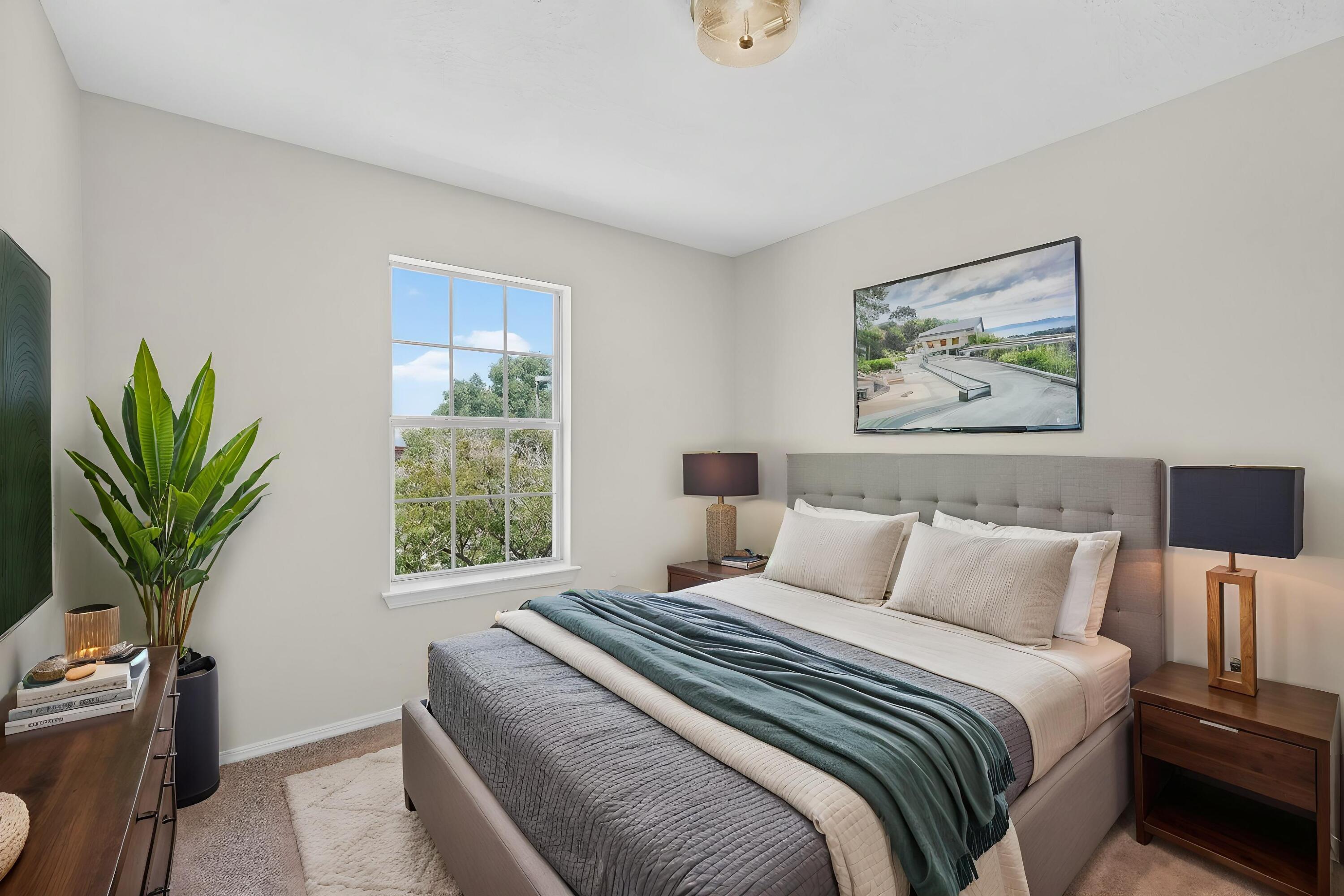 16 Cliffrose Trail