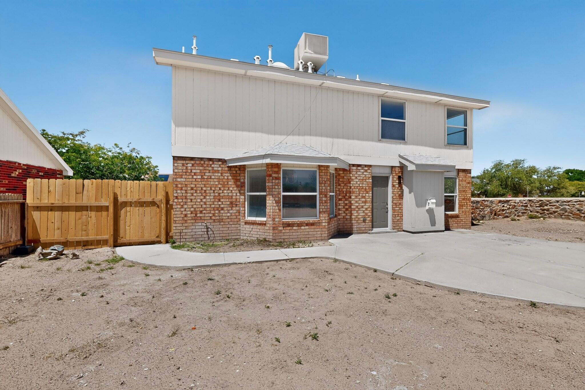 16 Cliffrose Trail