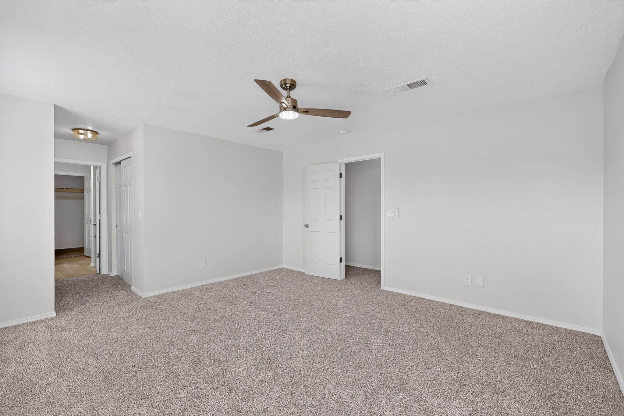 16 Cliffrose Trail