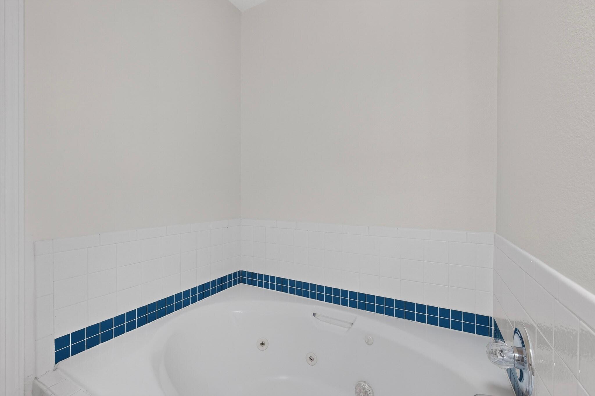 16 Cliffrose Trail