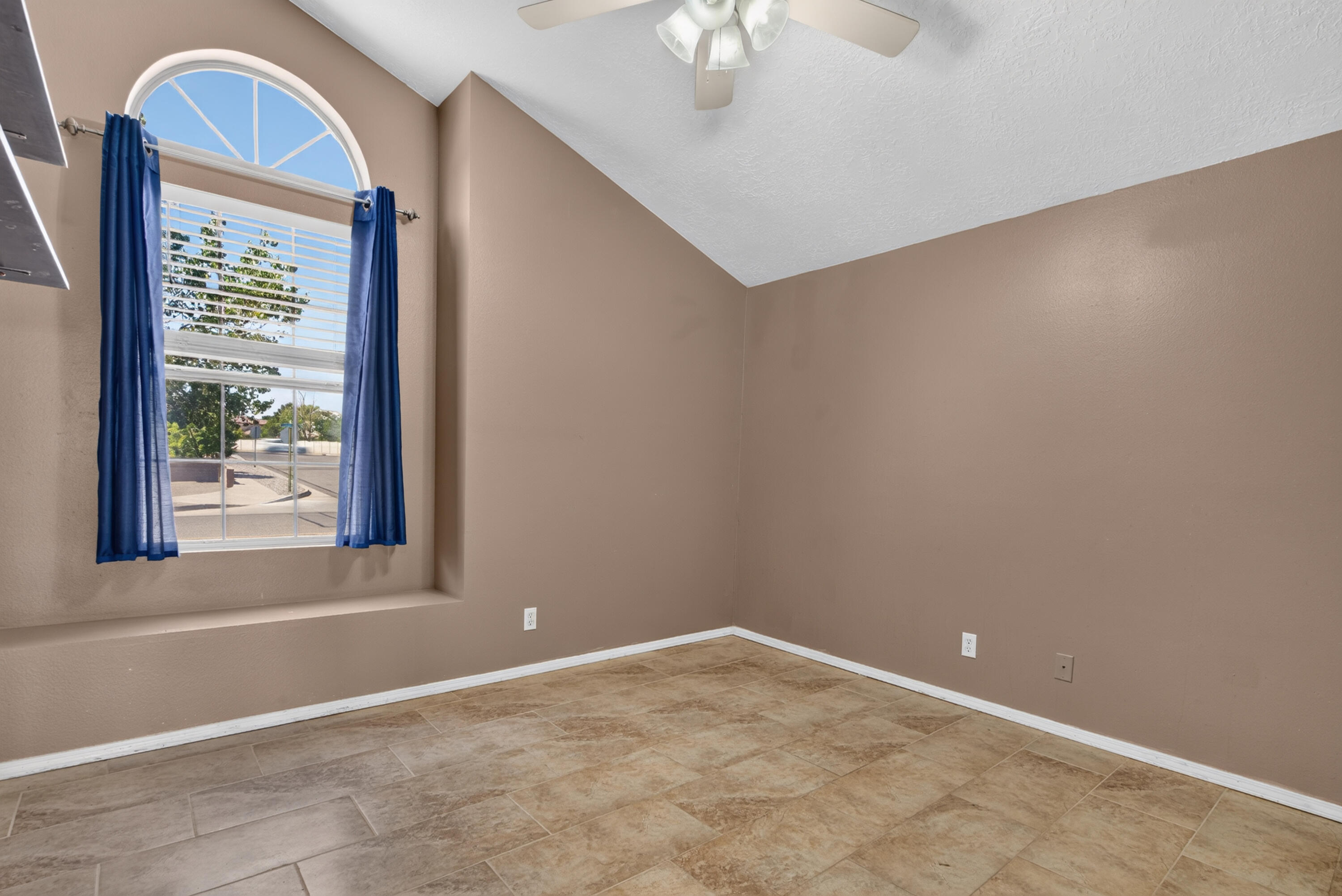 3213 Cascades Trail SE