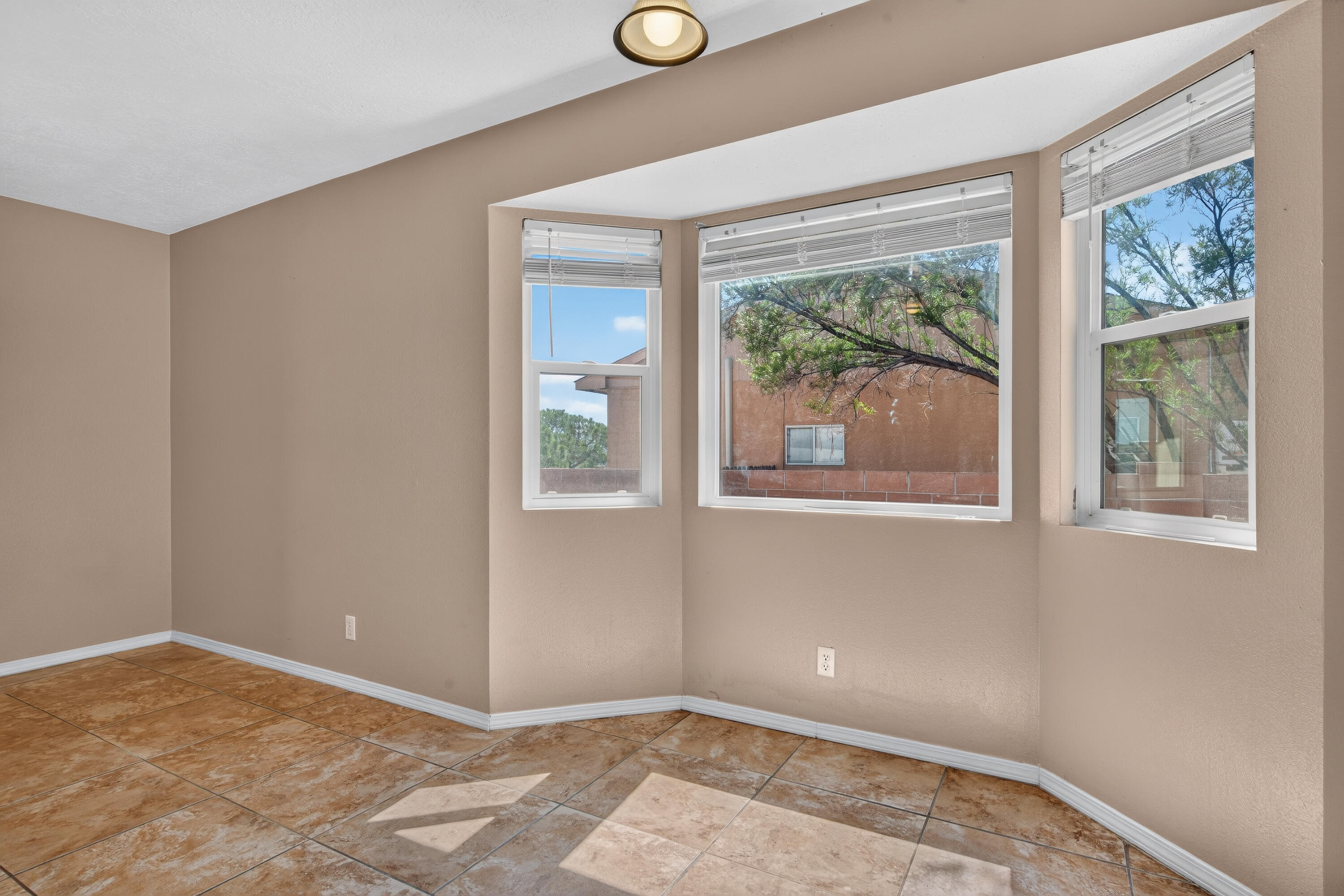 3213 Cascades Trail SE