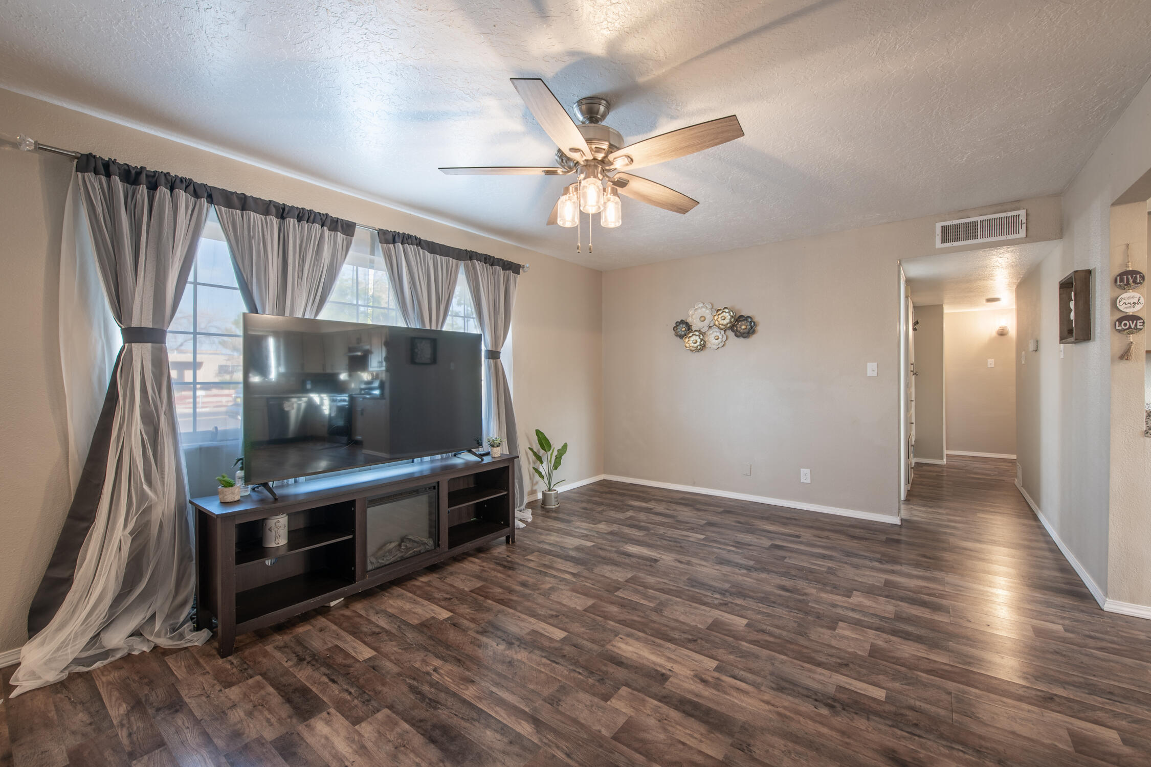 10128 Paseo Del Norte NW