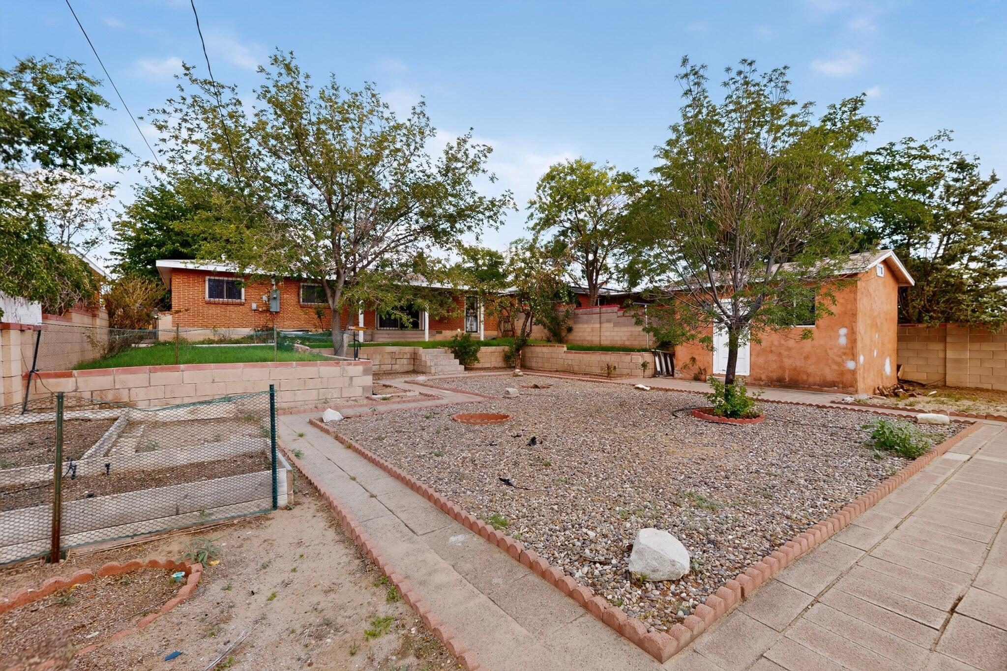 1809 Cornell Drive SE