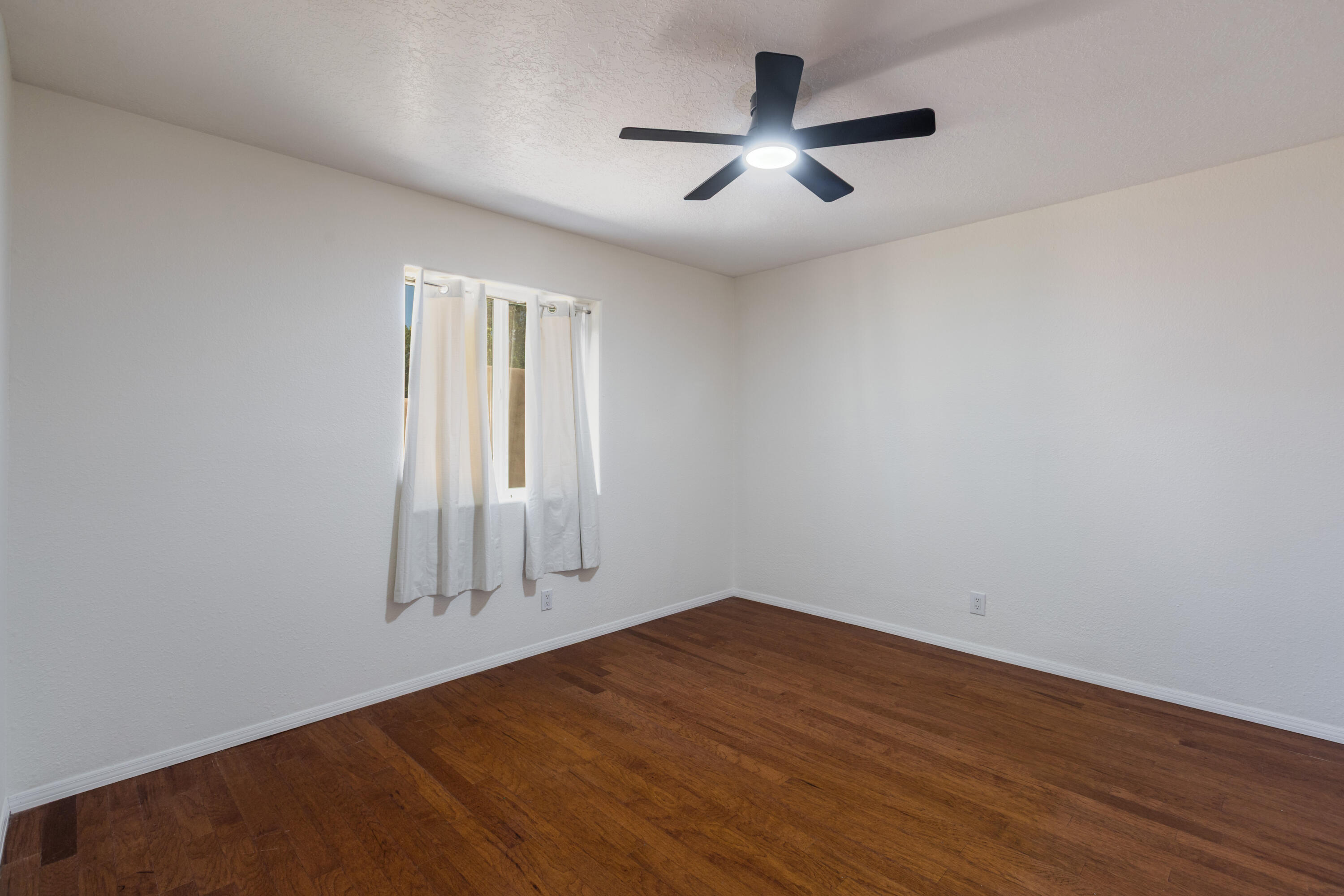 2404 Don Pedro NW