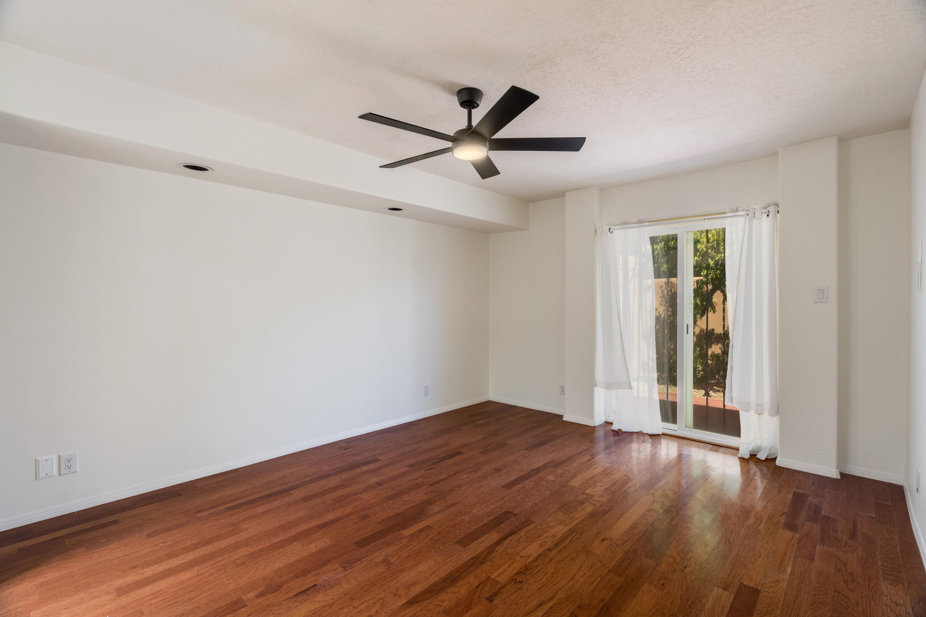 2404 Don Pedro NW