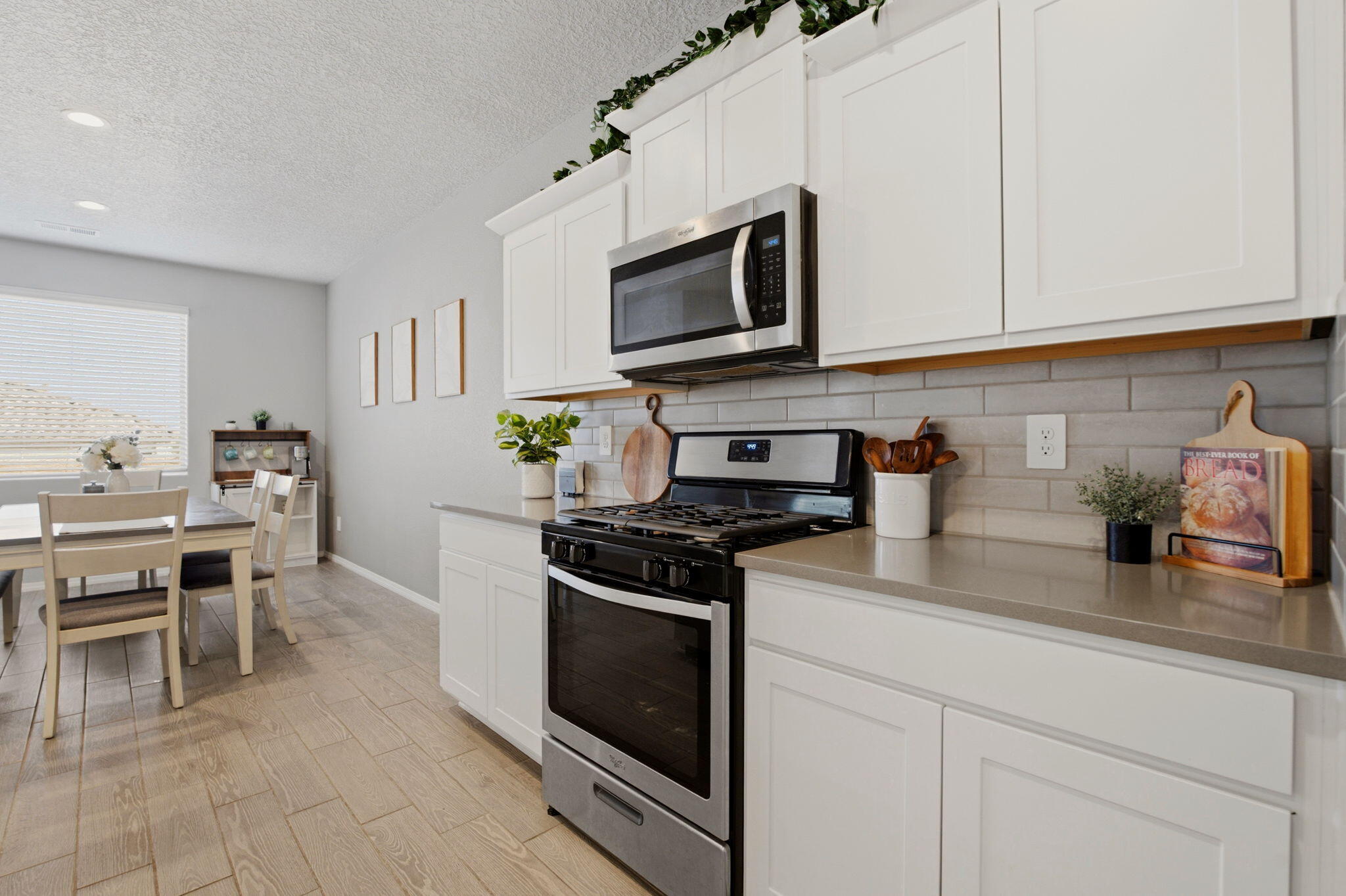 3188 Tazanita Loop SE