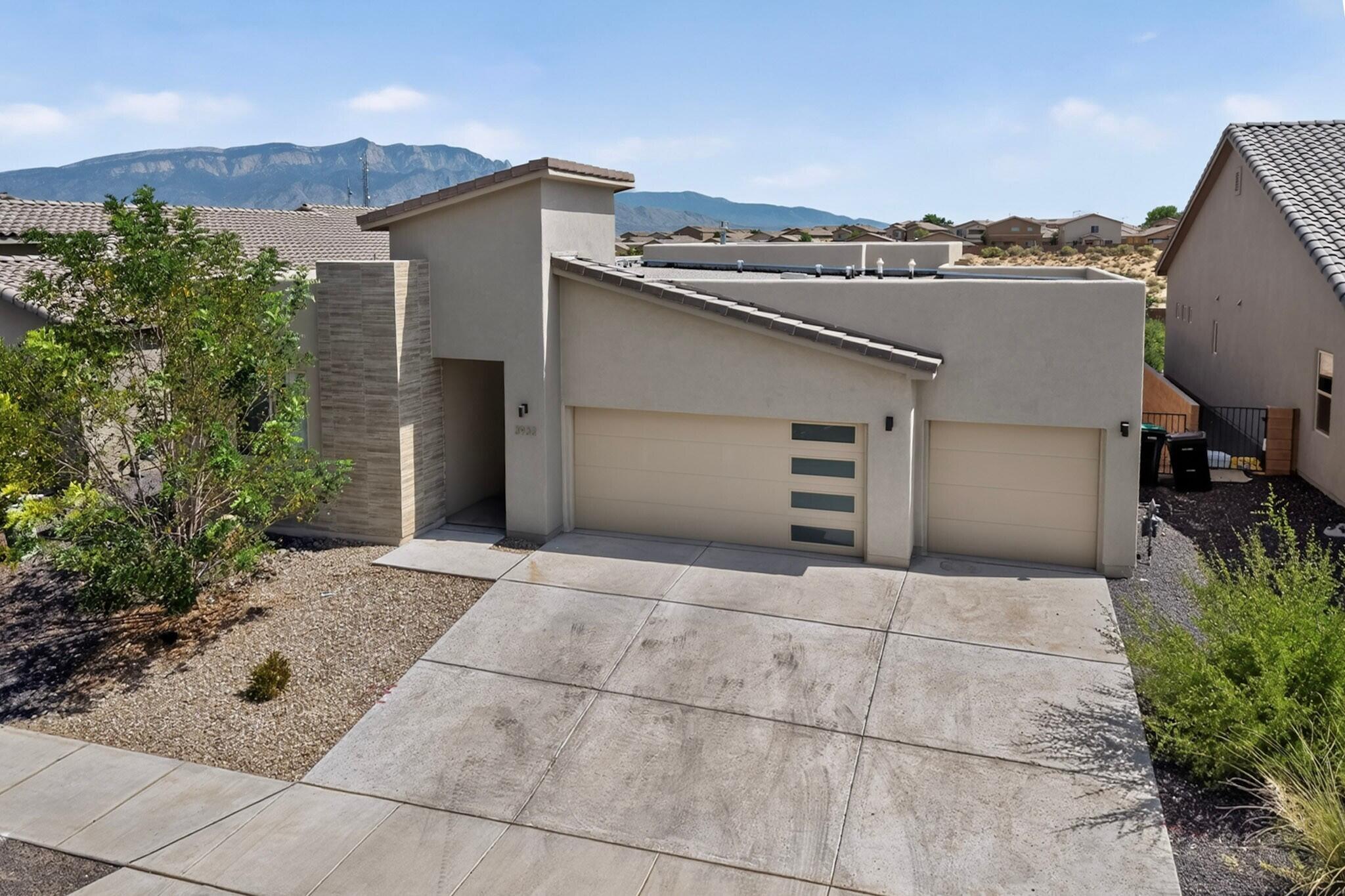 3932 Kodiak Road NE