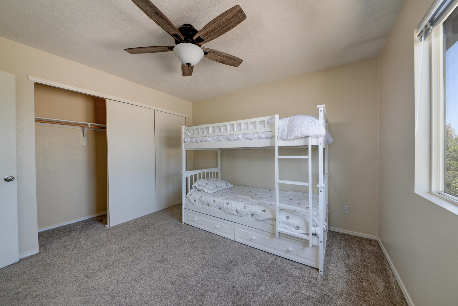 1012 Casa Maria Road NE