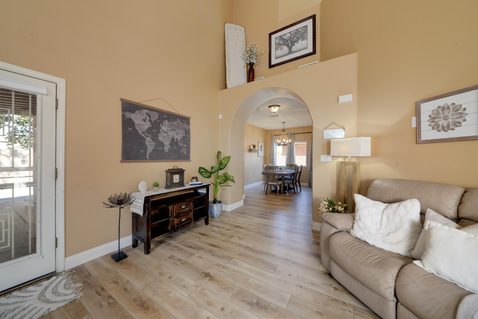 1012 Casa Maria Road NE