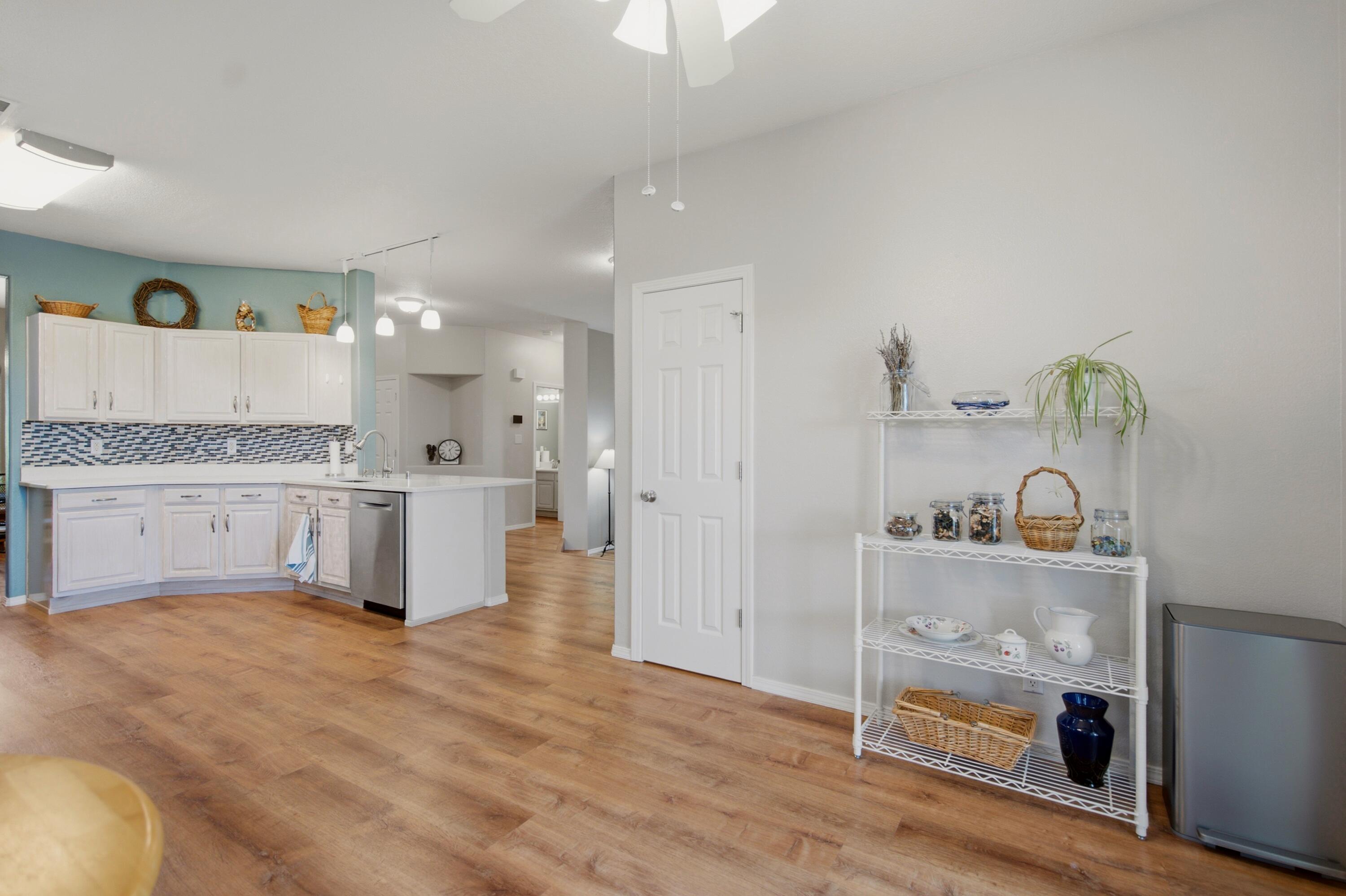 1005 Chiricahua Street SE