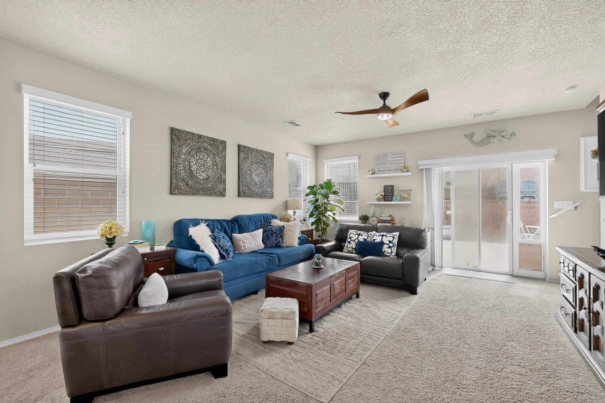 839 Serrano Pointe NW