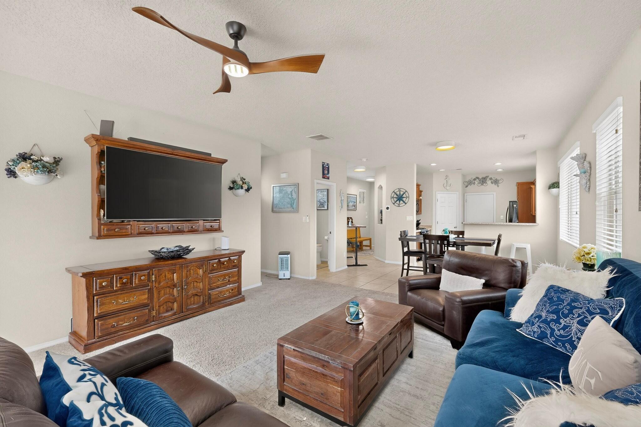 839 Serrano Pointe NW