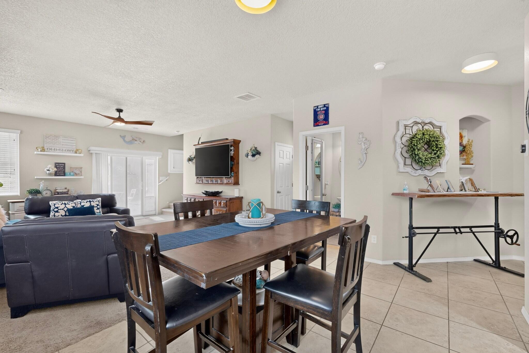 839 Serrano Pointe NW