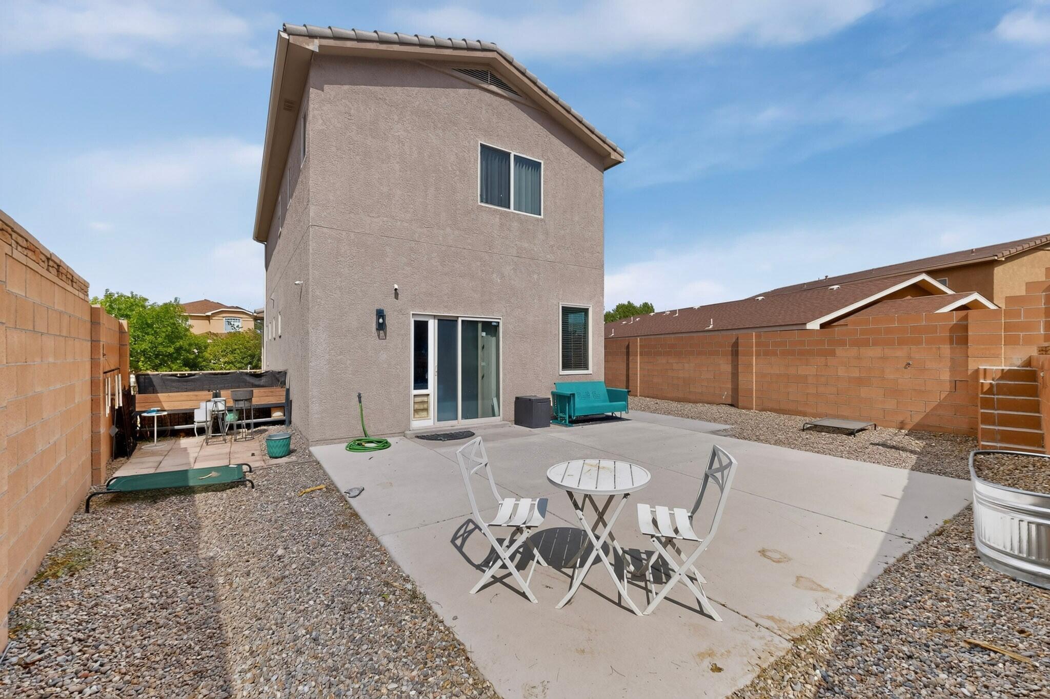 839 Serrano Pointe NW