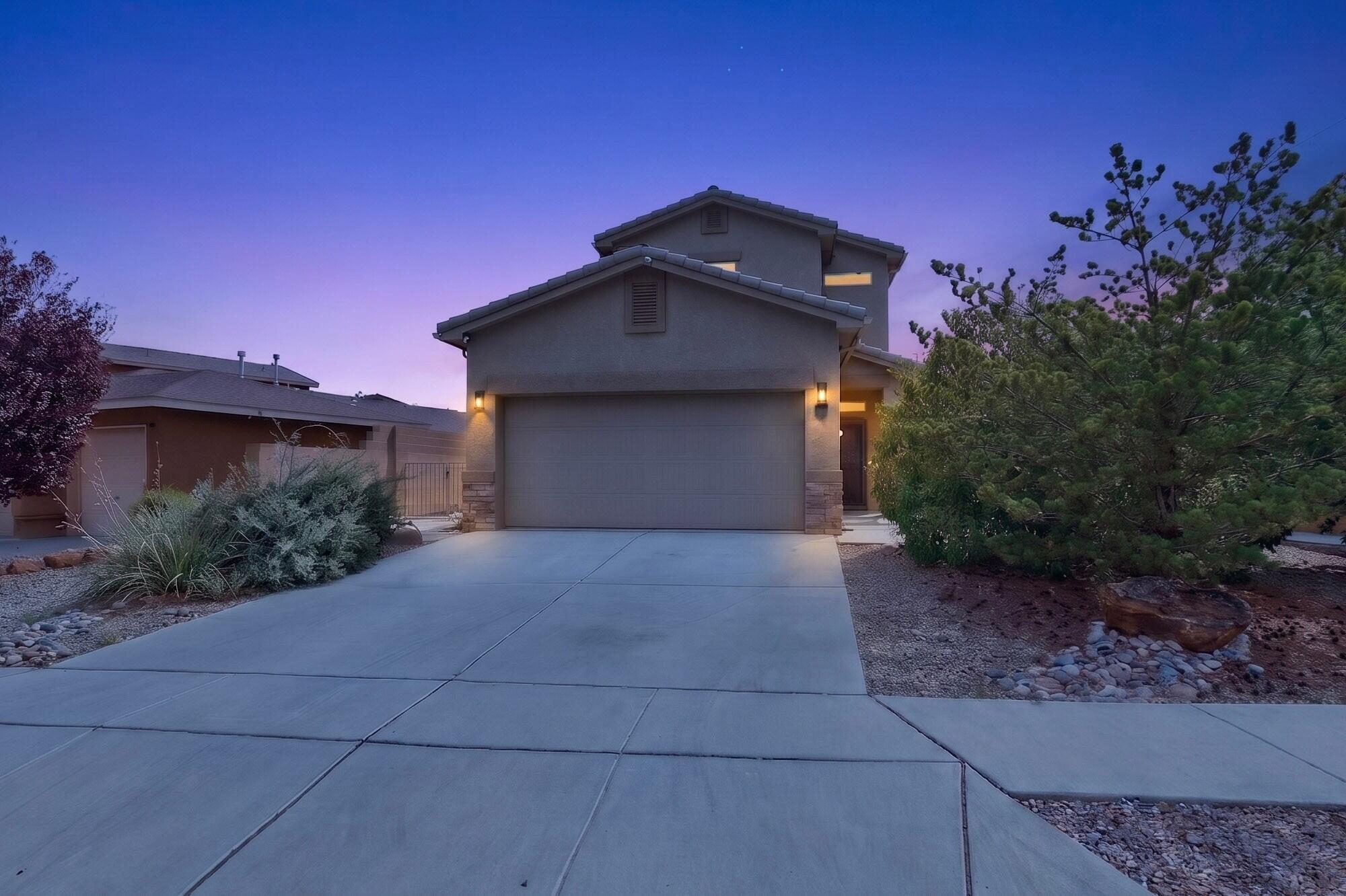 839 Serrano Pointe NW