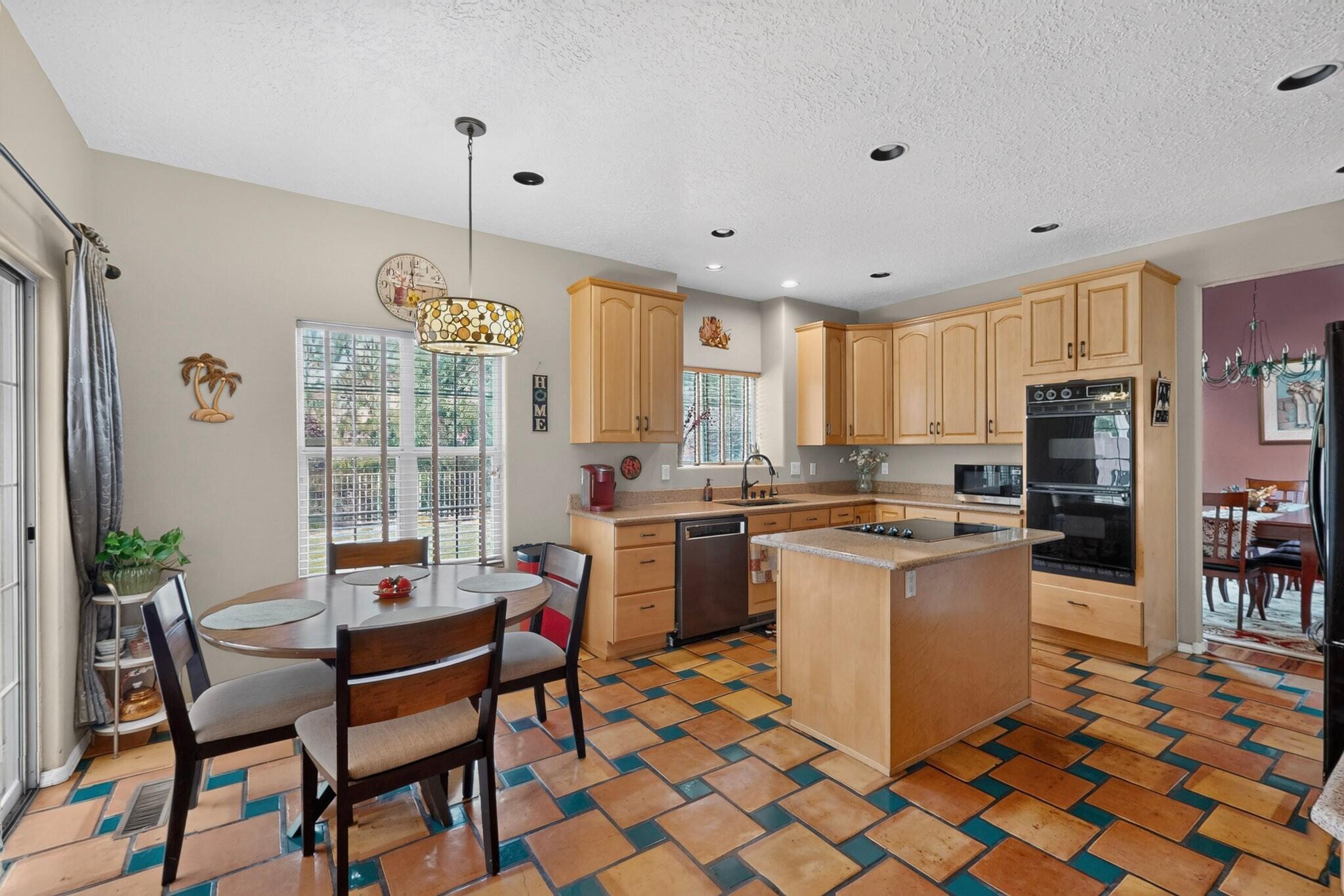 8415 Helen Hardin Street NE