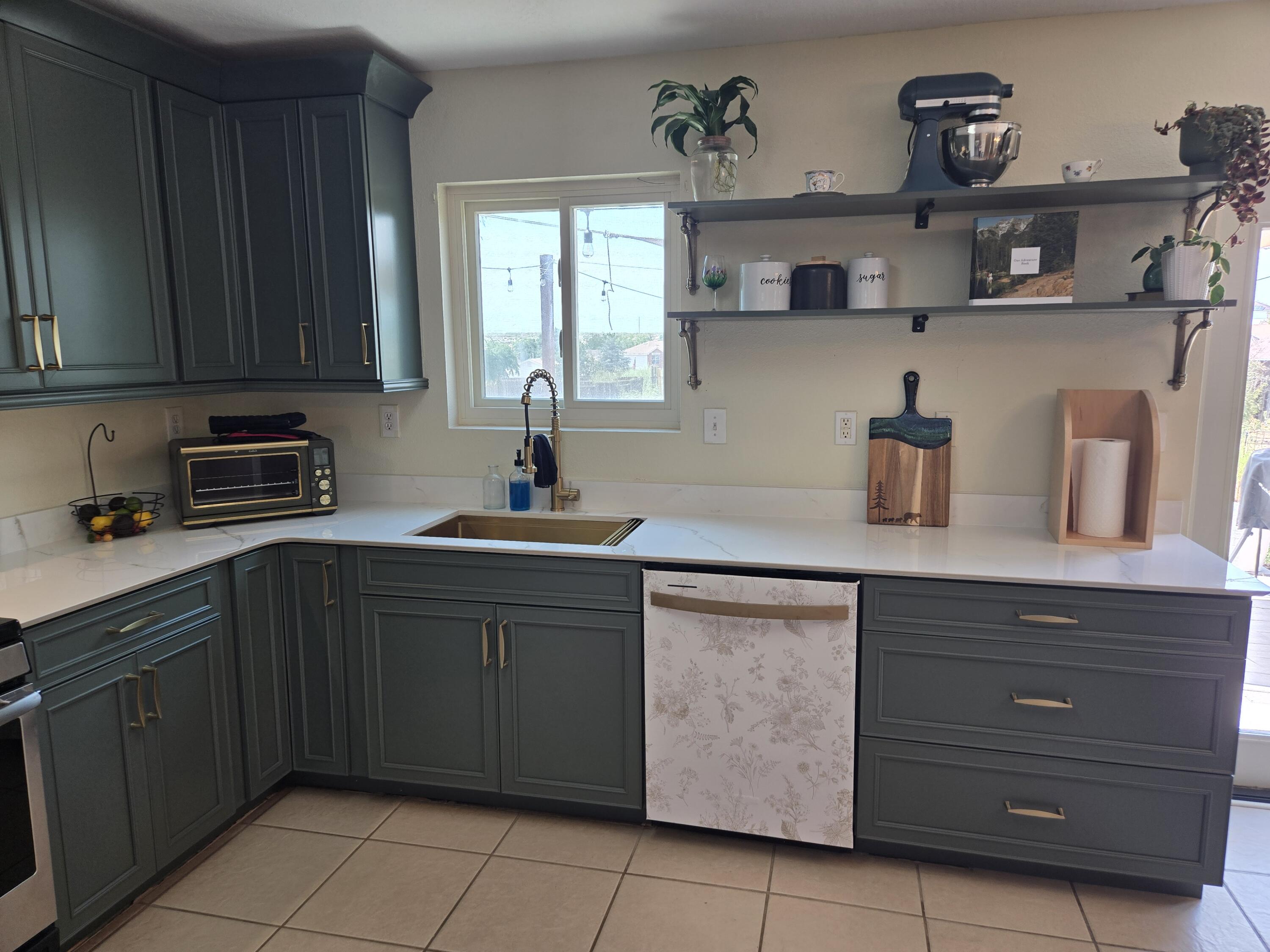 21 Juniper Avenue