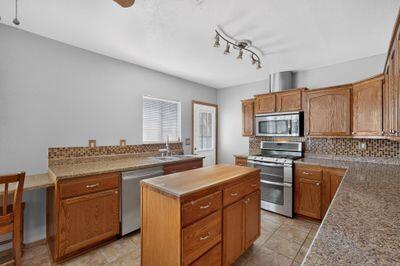 2401 Broadway Boulevard NE