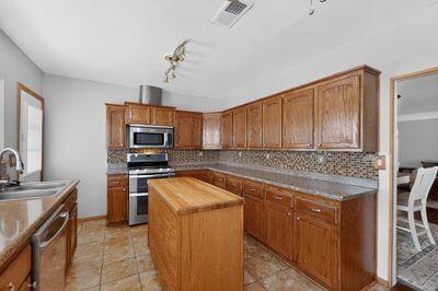2401 Broadway Boulevard NE