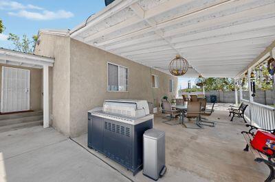 2401 Broadway Boulevard NE