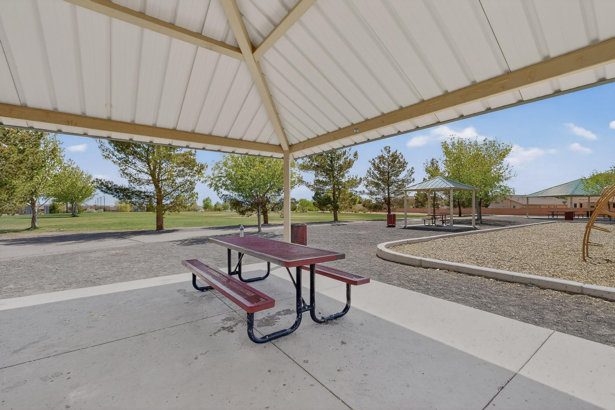 410 W Hicks Drive SW