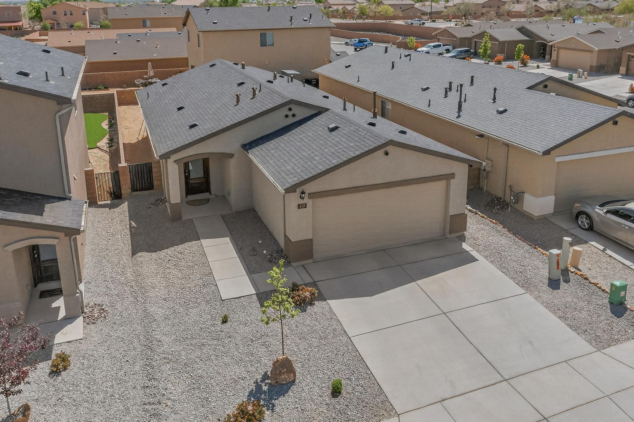410 W Hicks Drive SW