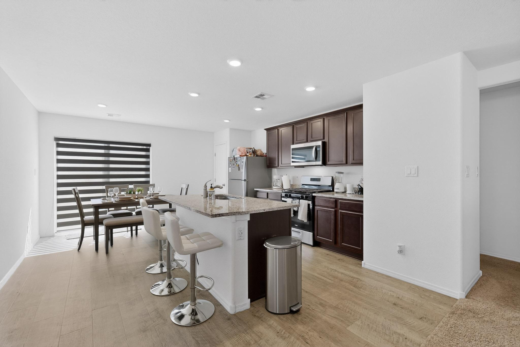 410 W Hicks Drive SW
