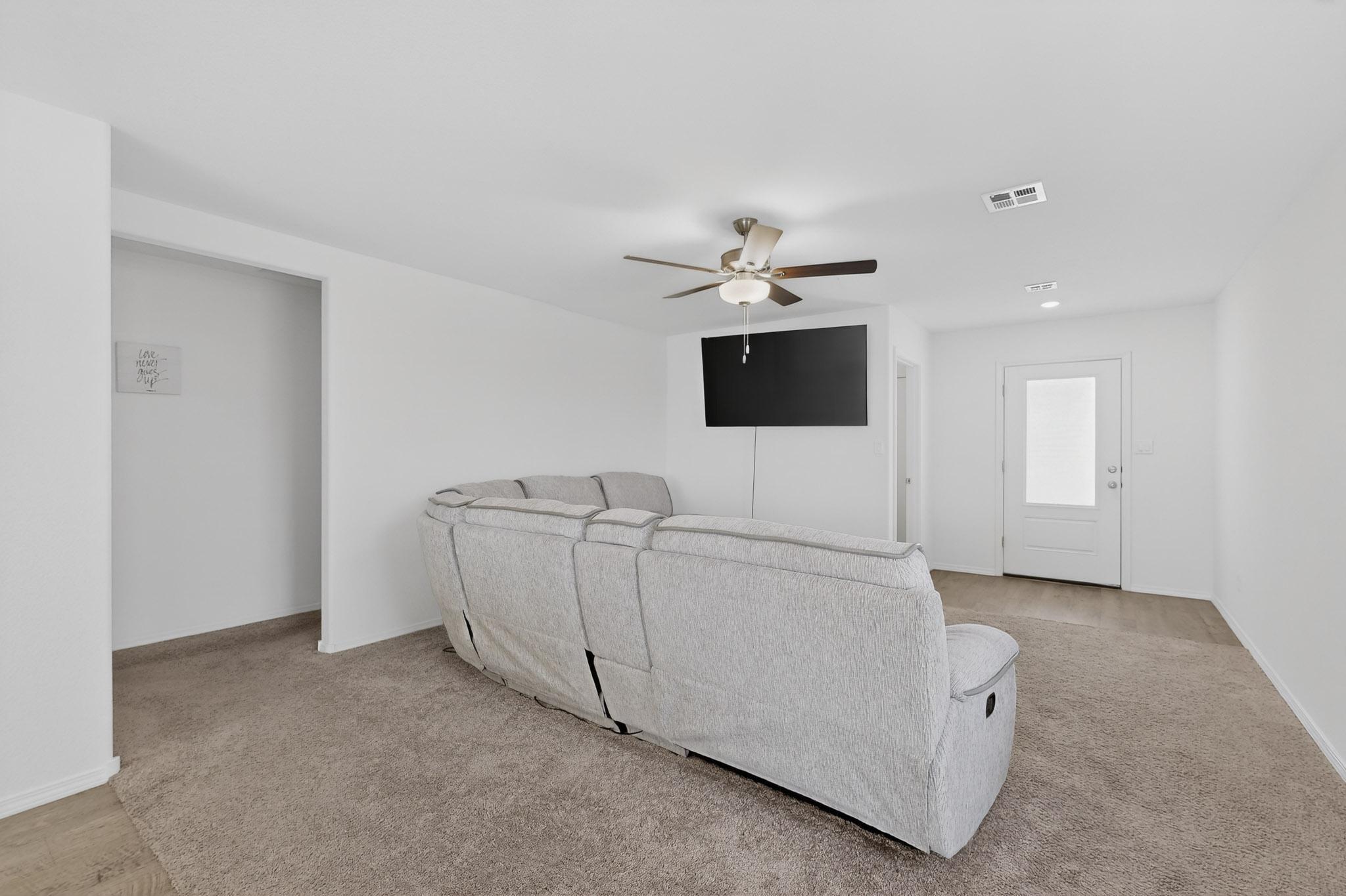 410 W Hicks Drive SW