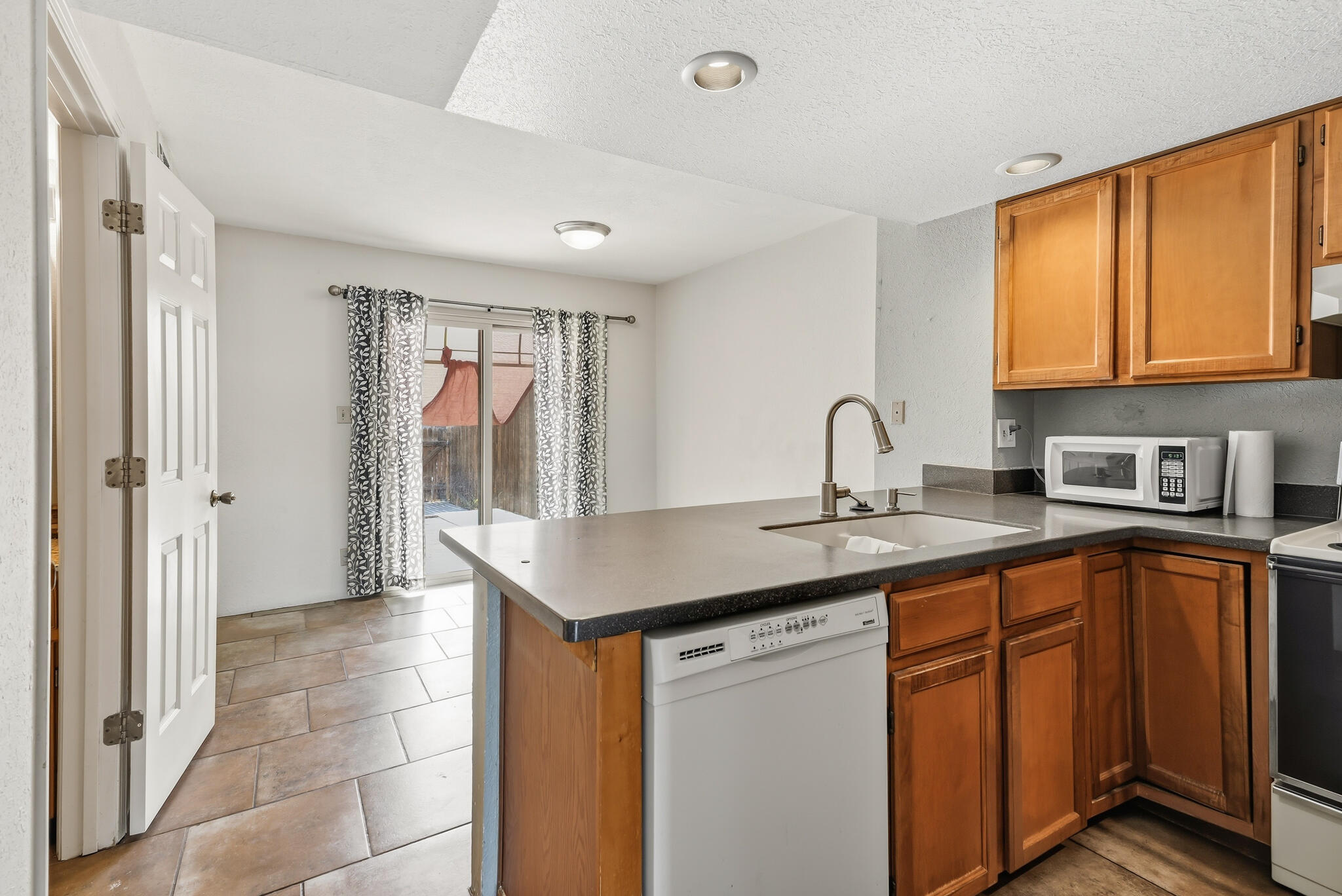 3301 Monroe Street NE UNIT J105