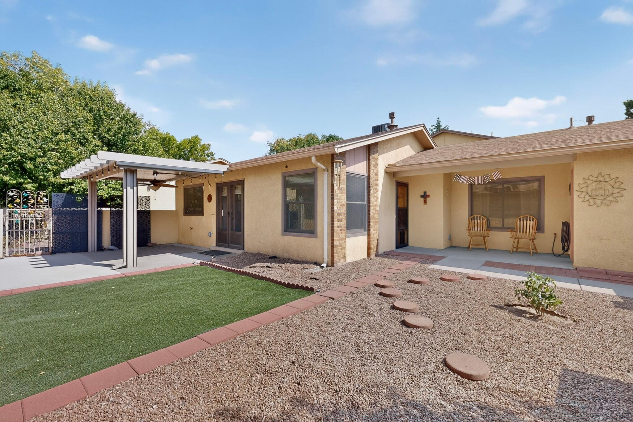 316 Palmer Park Drive NE
