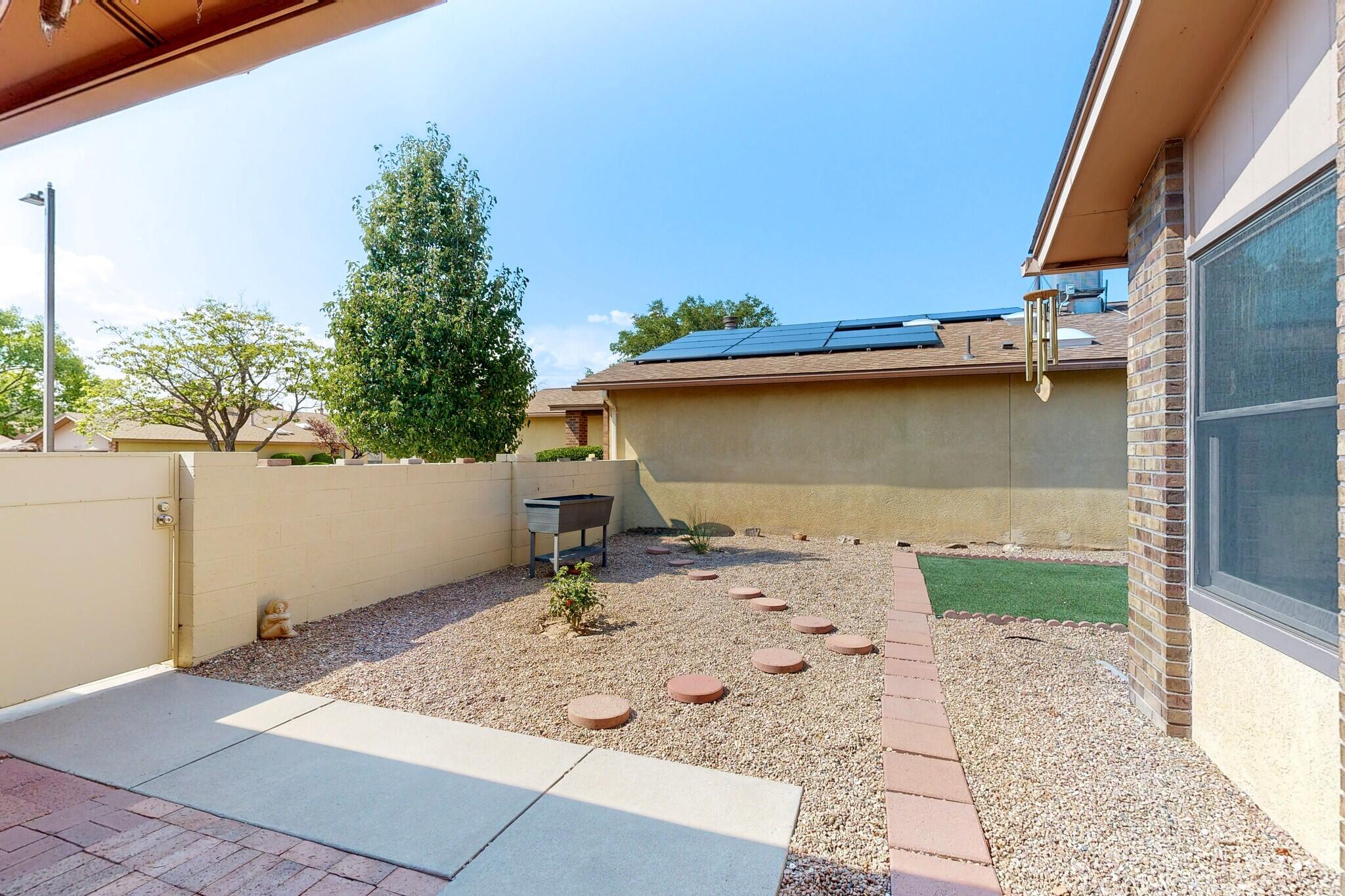 316 Palmer Park Drive NE