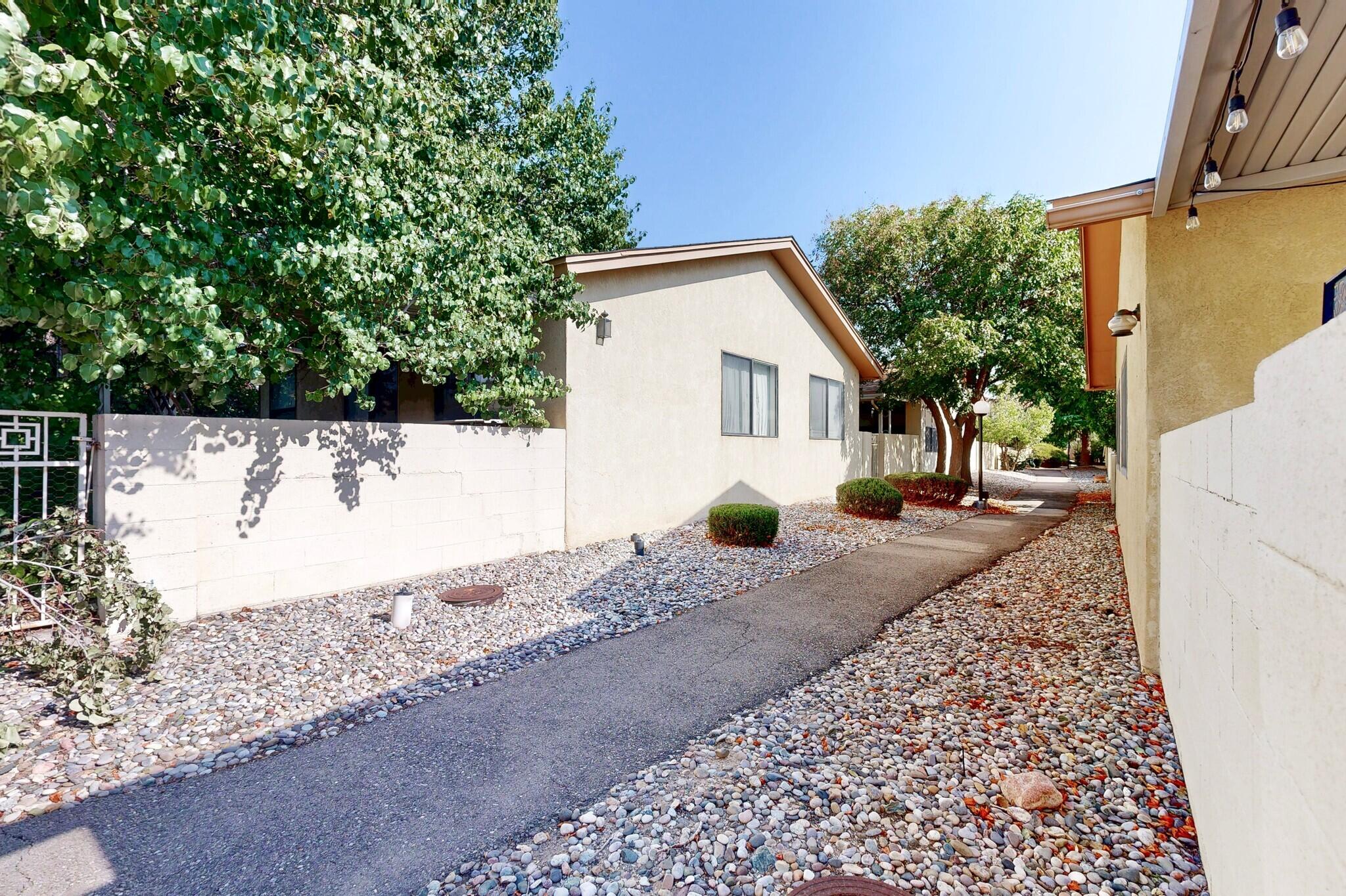 316 Palmer Park Drive NE