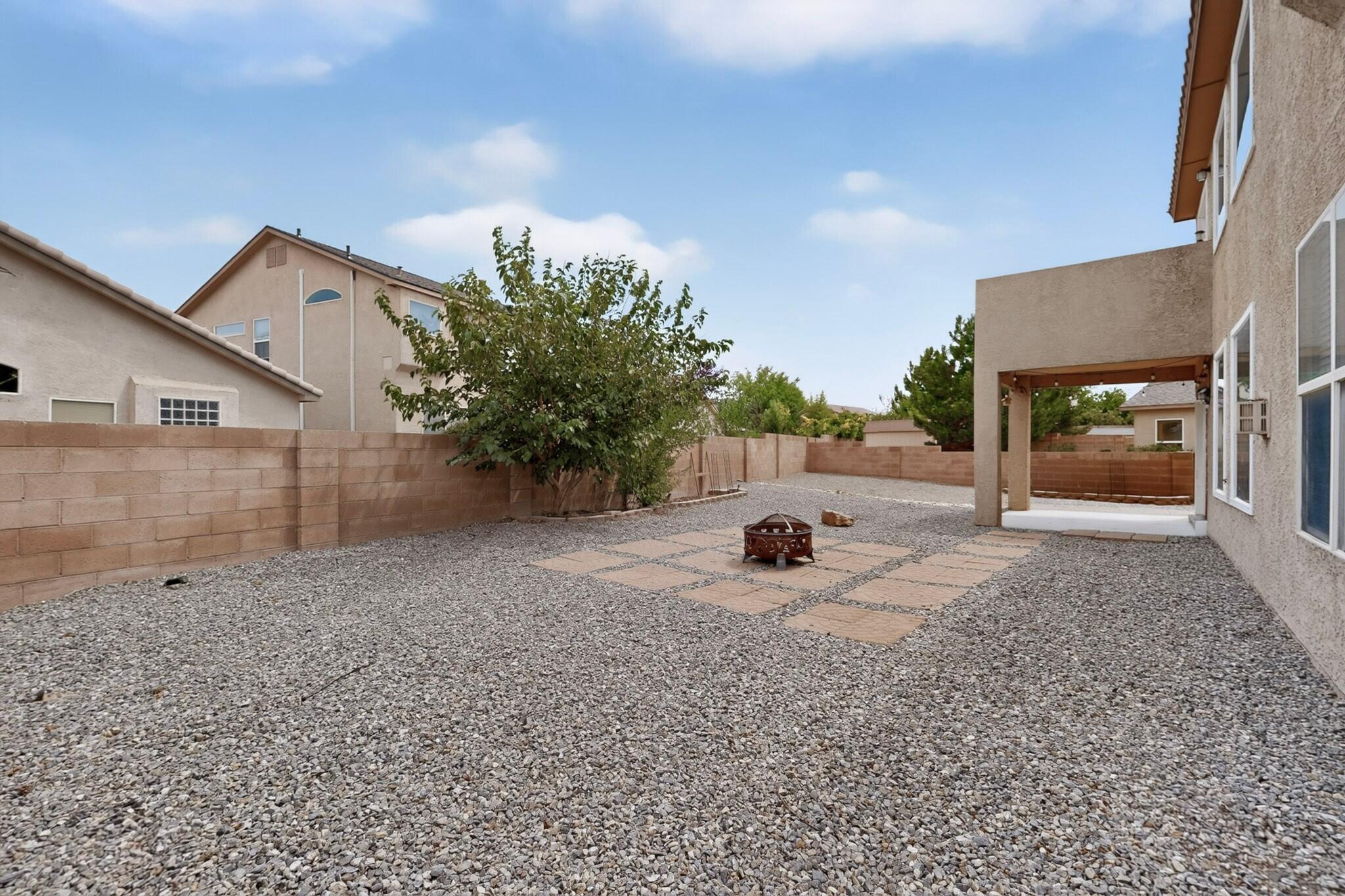 6316 Calle Tesoro NW