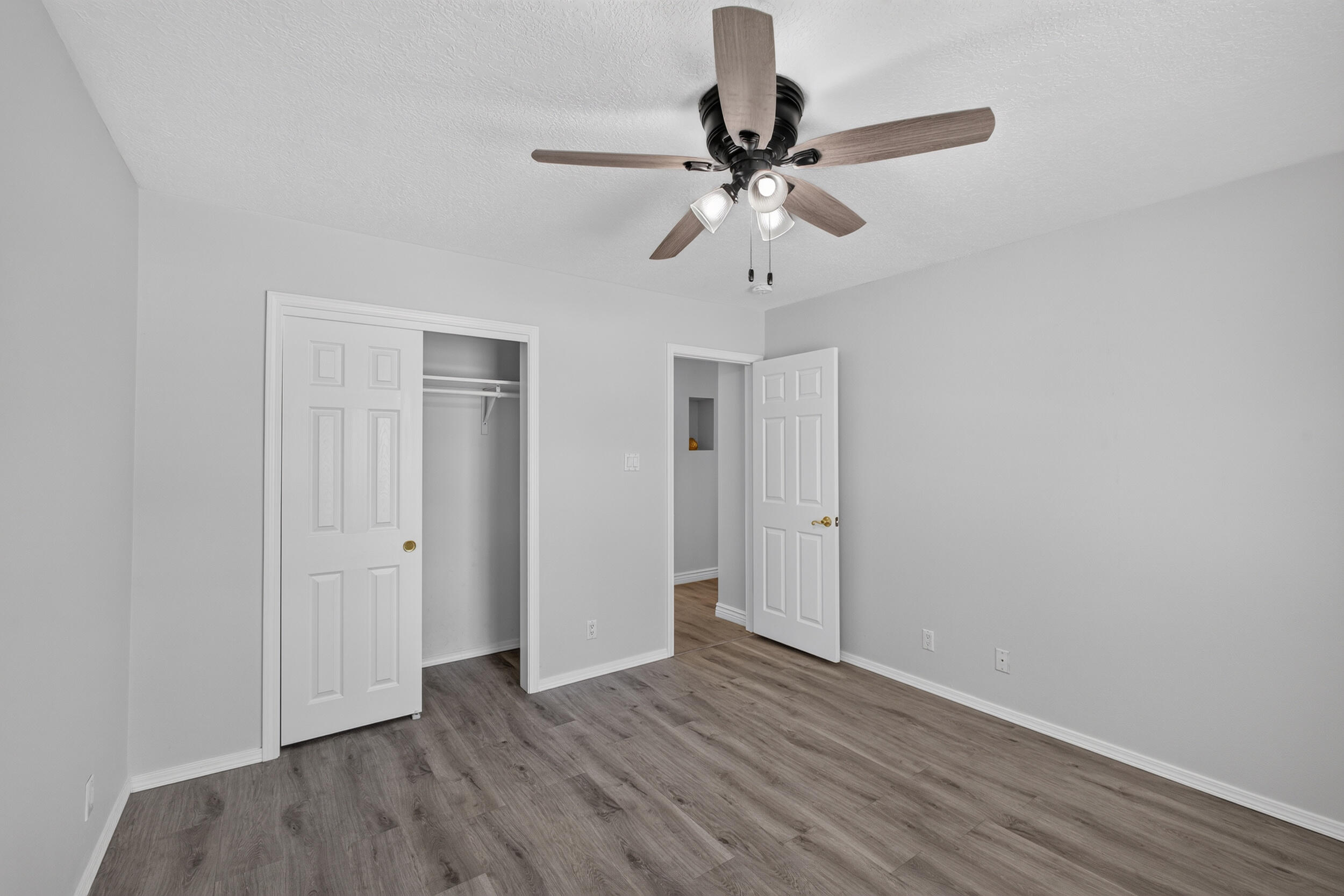 1400 Hillside Drive SW