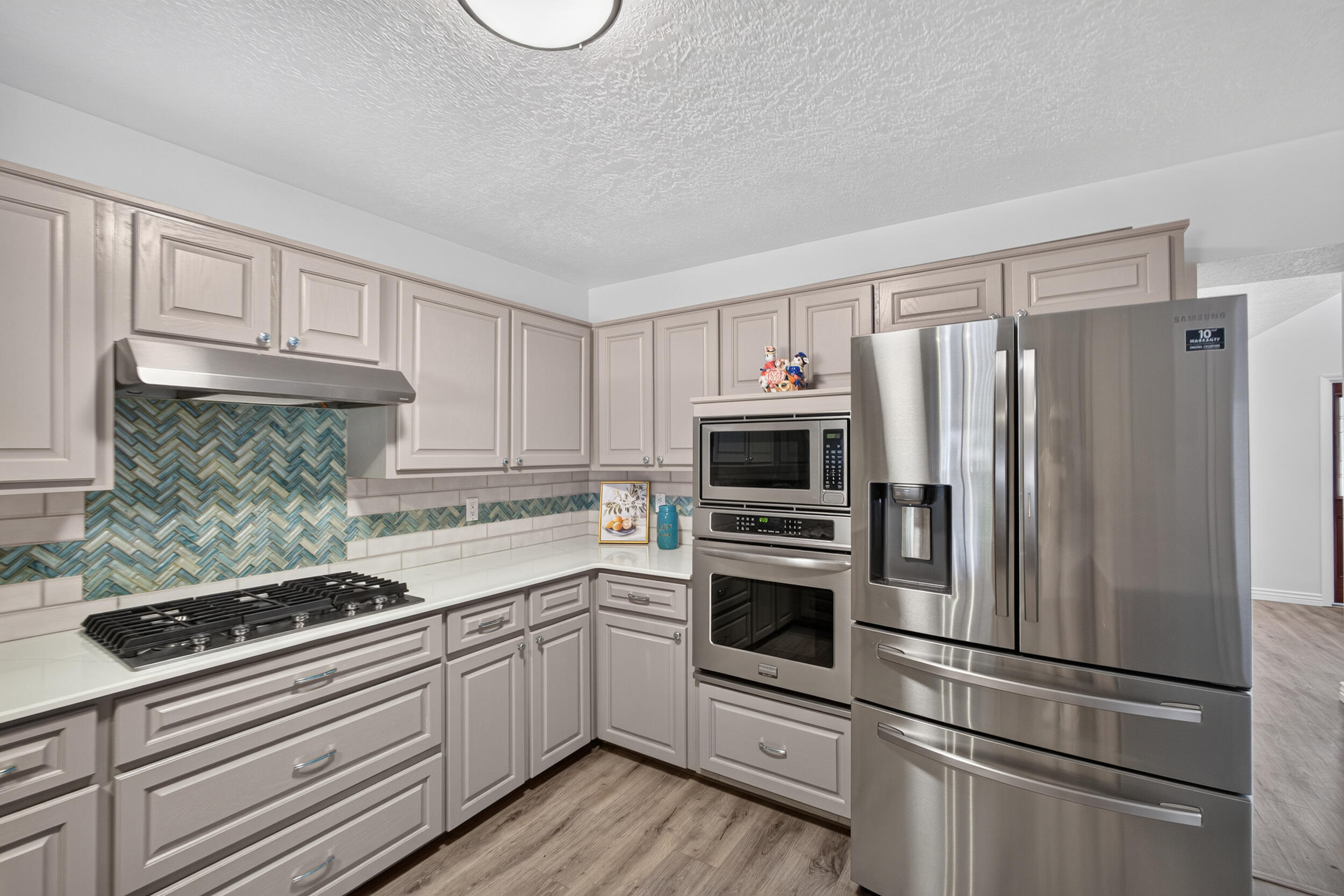 1400 Hillside Drive SW