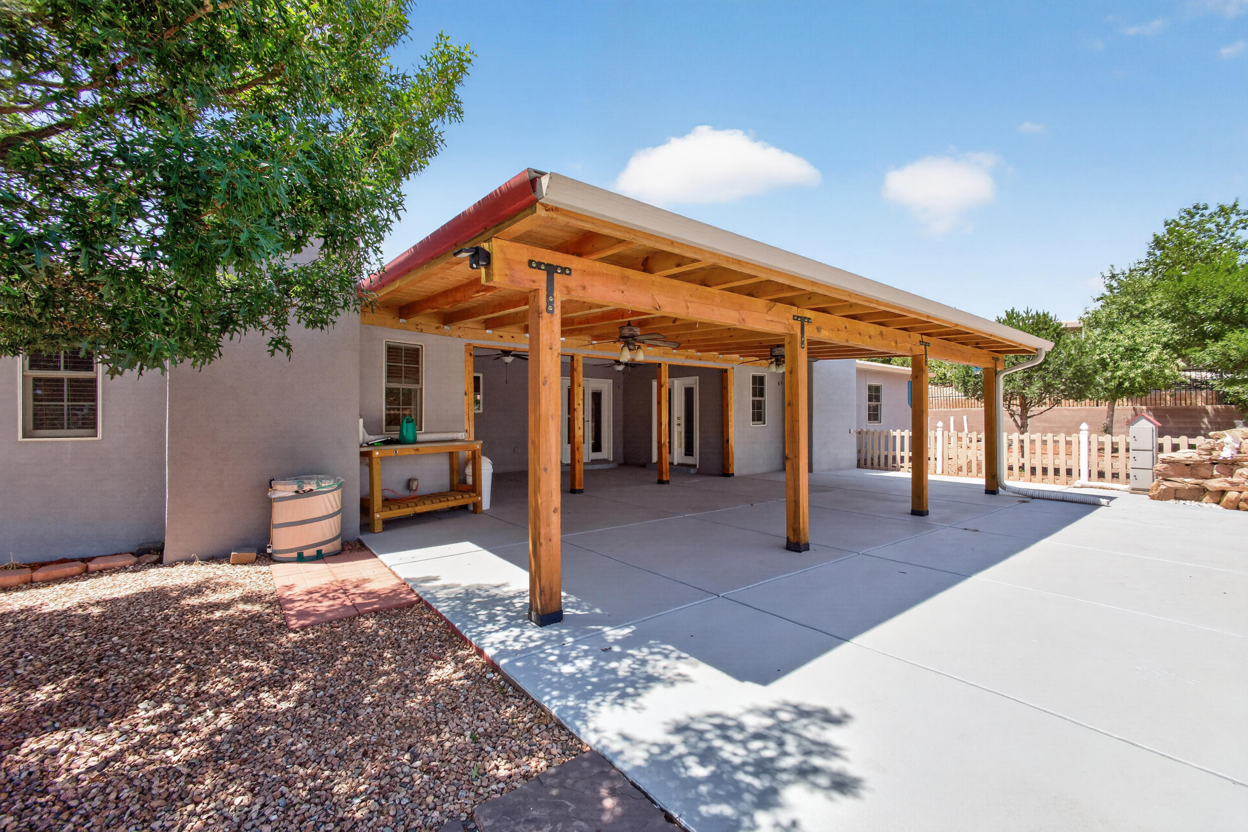 1400 Hillside Drive SW