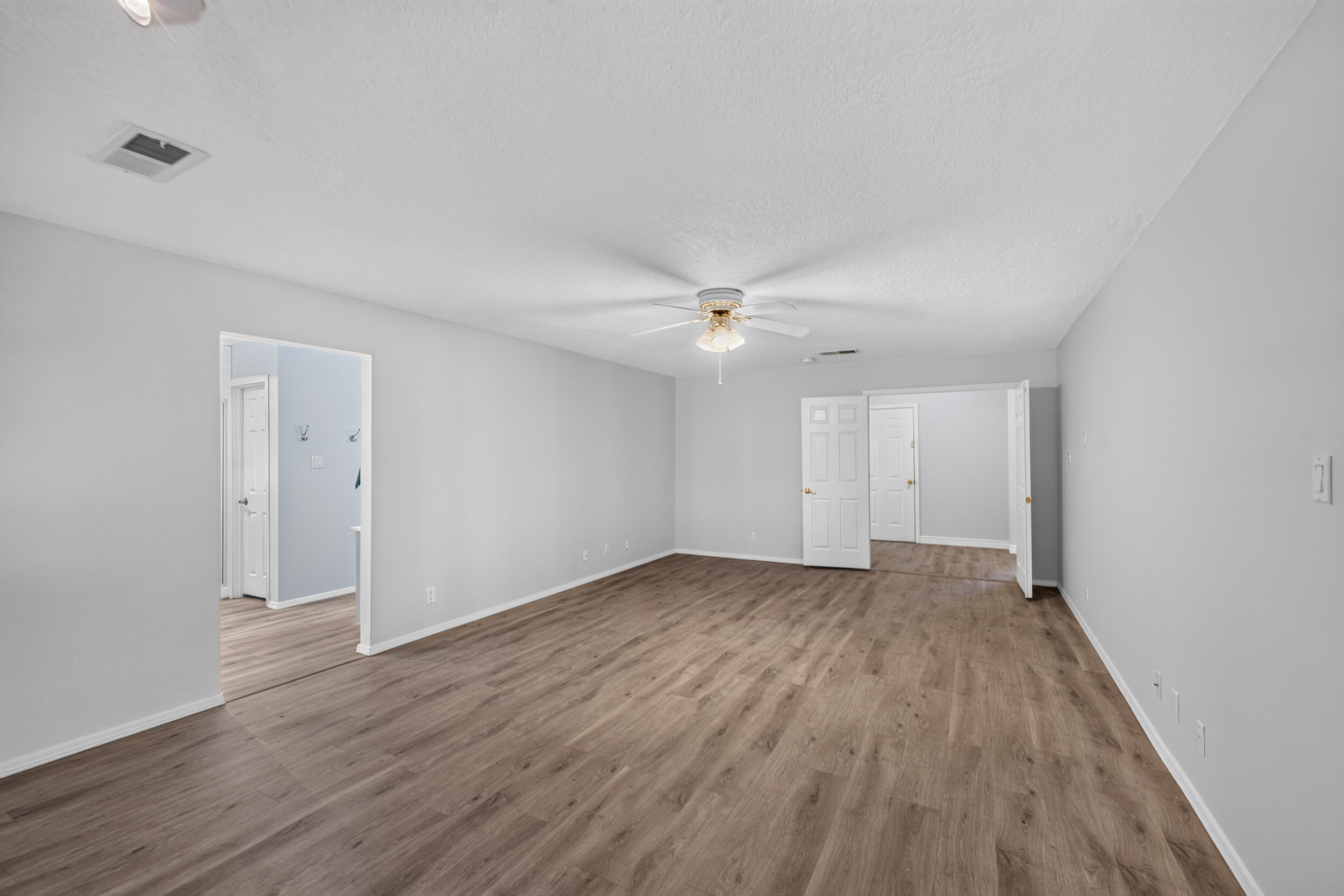 1400 Hillside Drive SW