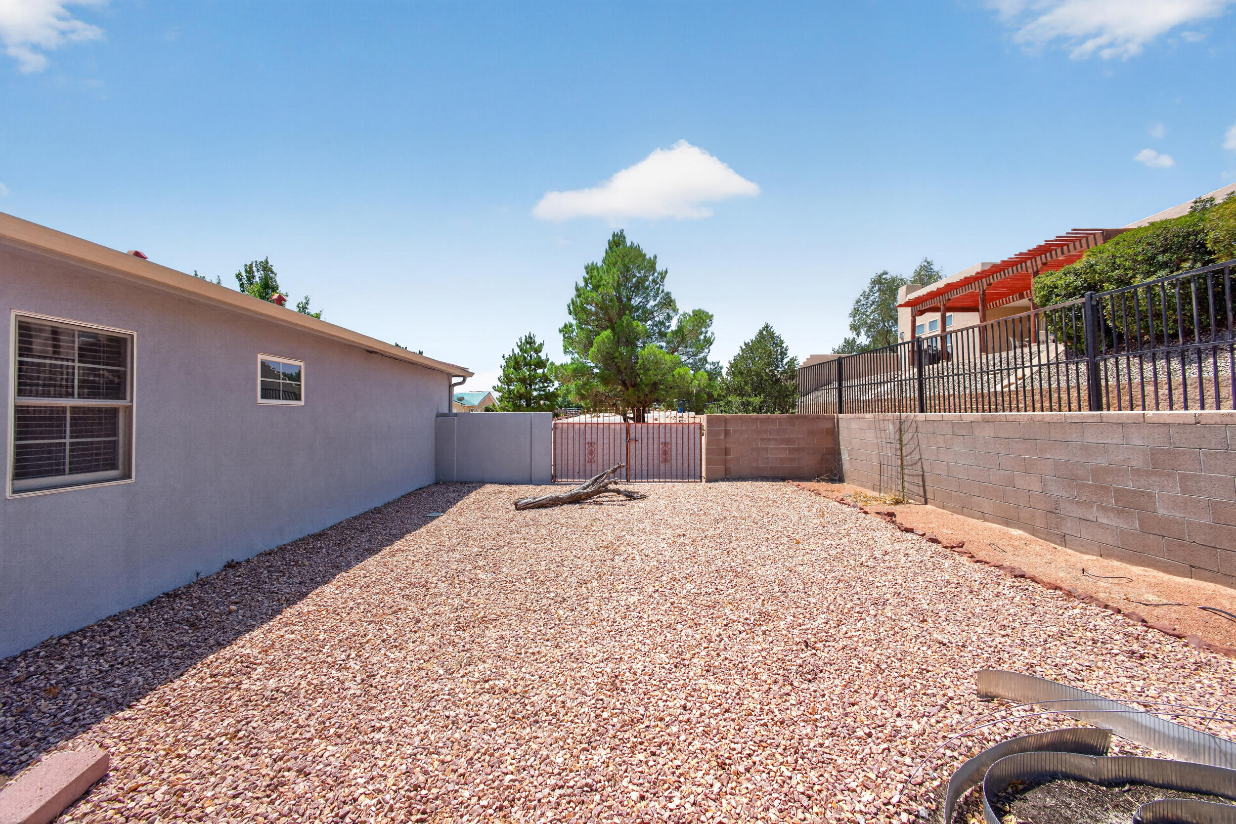 1400 Hillside Drive SW