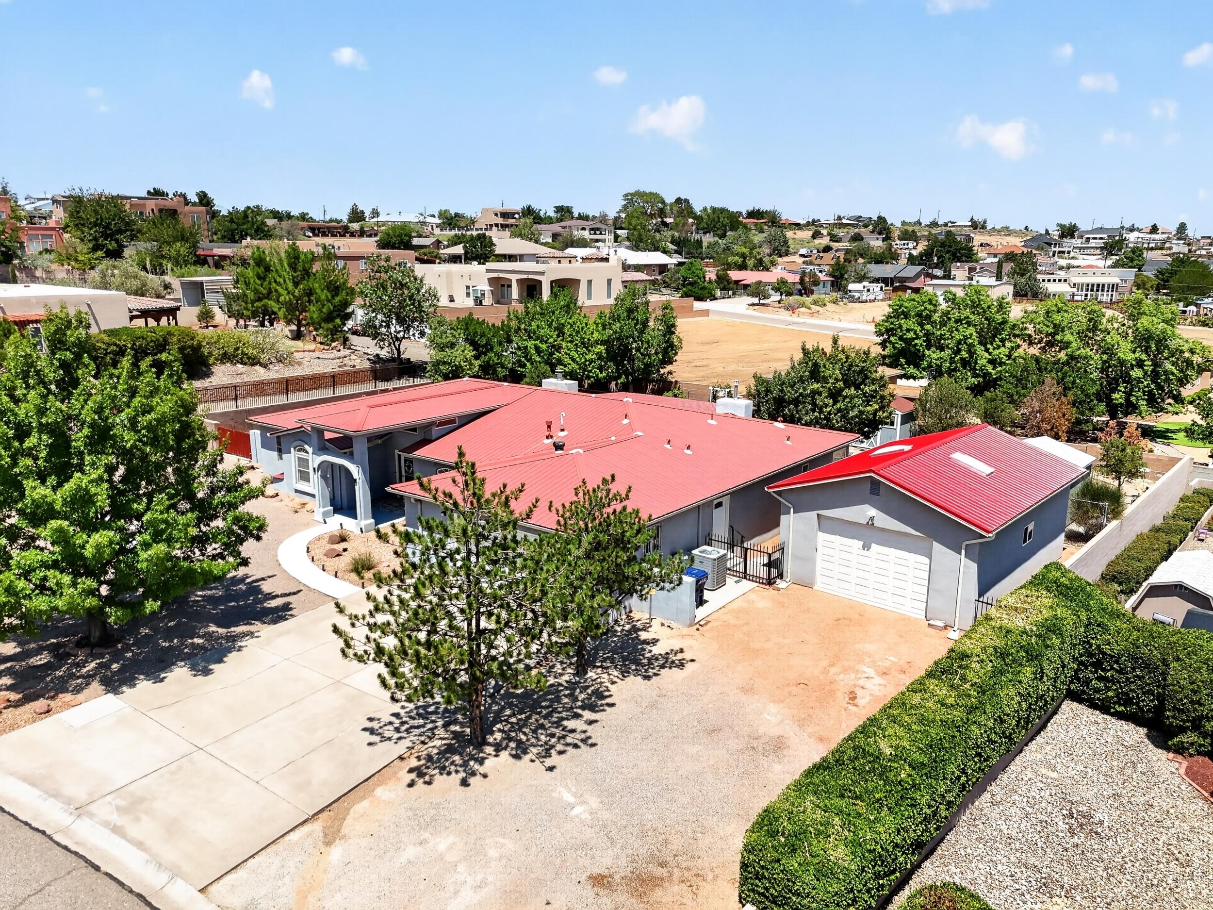 1400 Hillside Drive SW