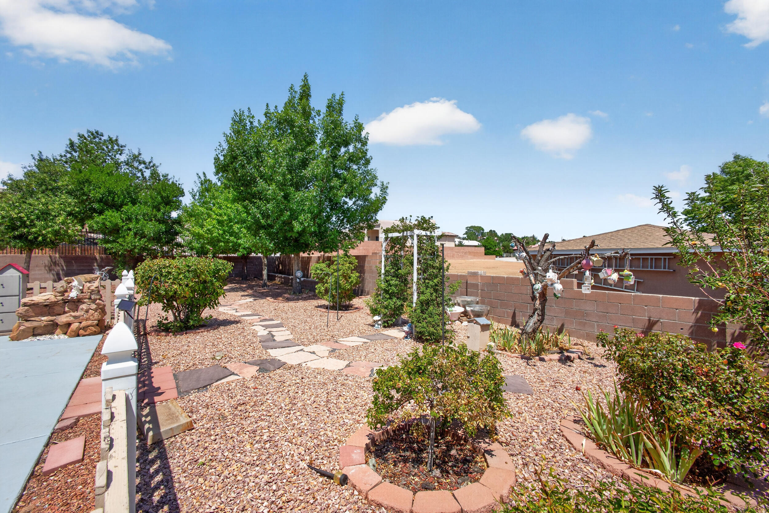 1400 Hillside Drive SW