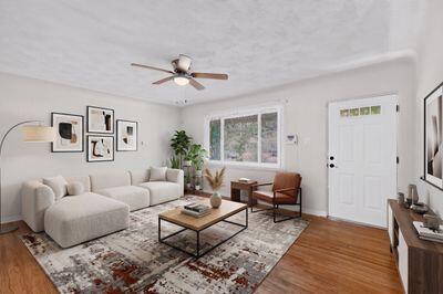 705 Palomas Drive SE